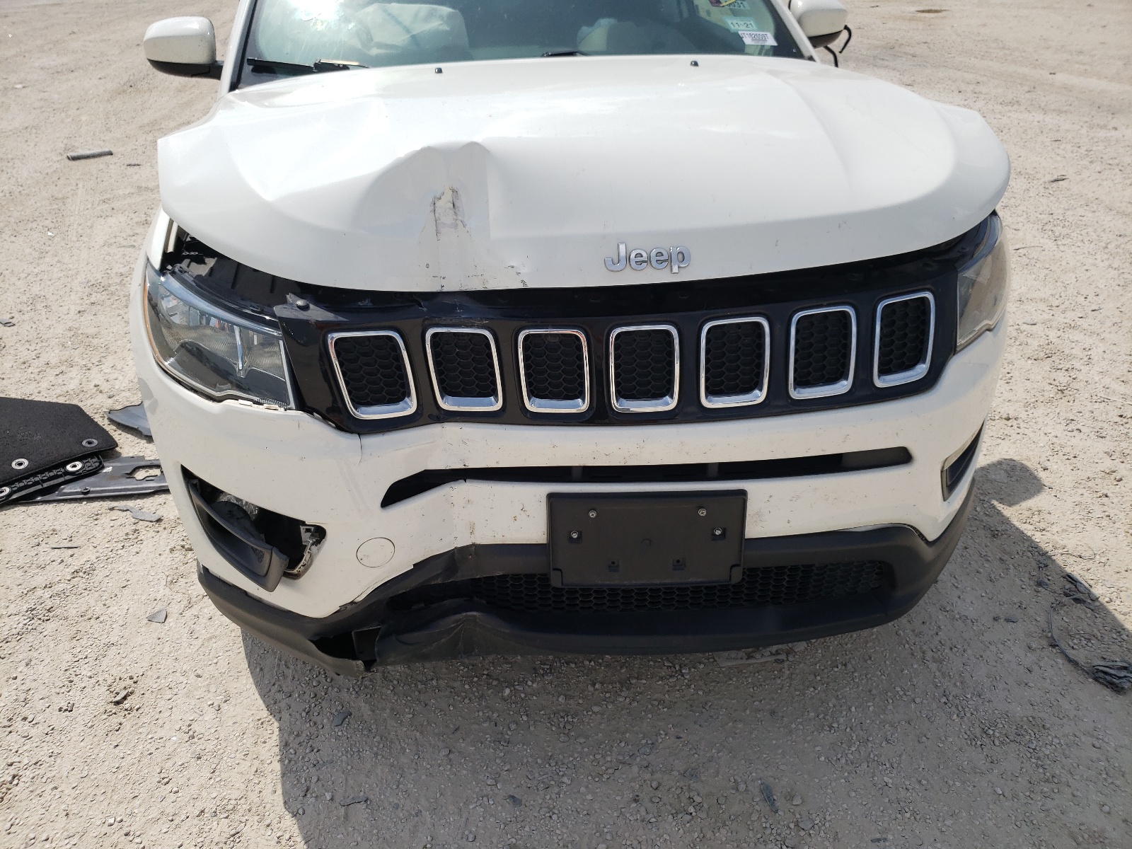 3C4NJCBB0JT182659 2018 Jeep Compass Latitude