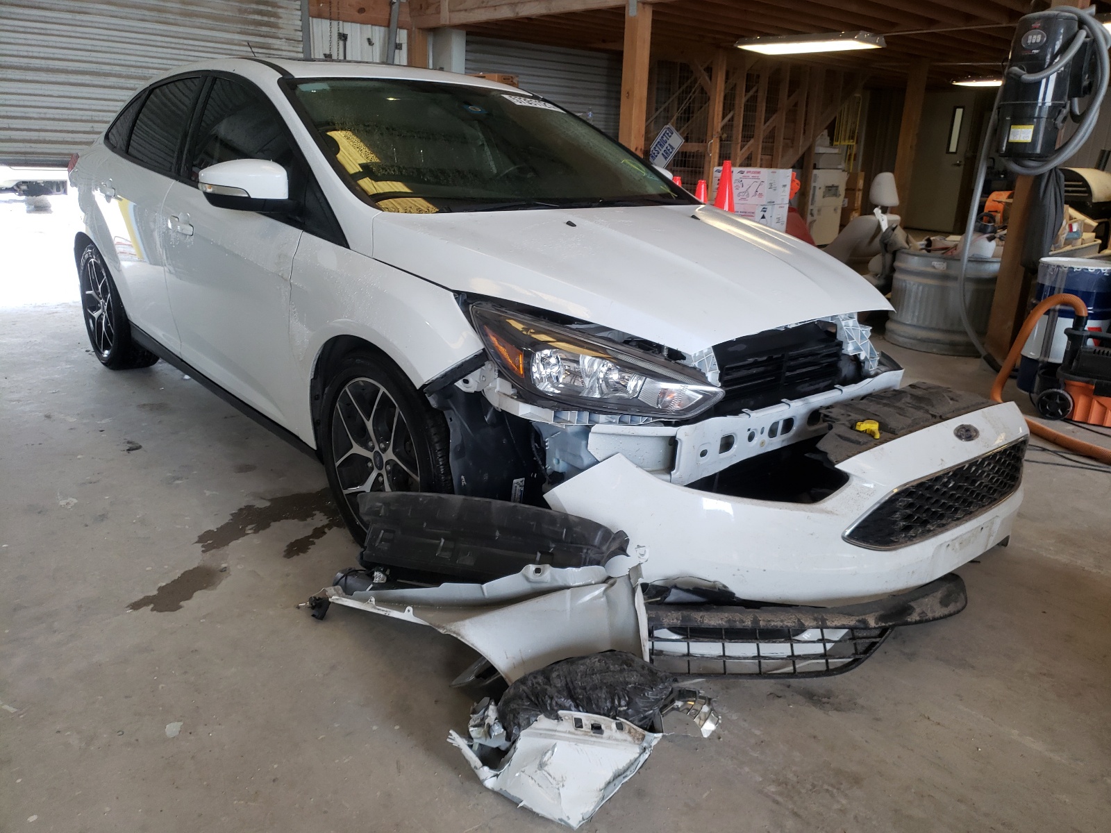 FORD FOCUS SEL 2017, 1FADP3H21HL257527 — Auto Auction Spot