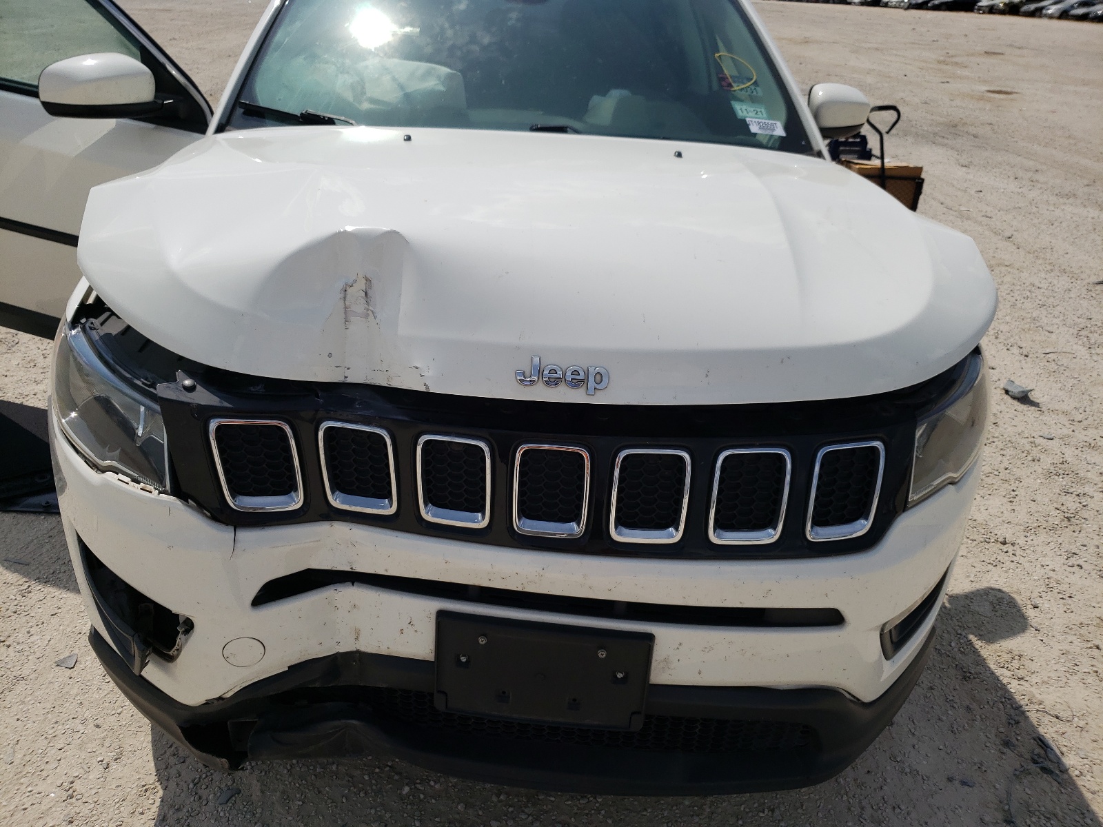 3C4NJCBB0JT182659 2018 Jeep Compass Latitude