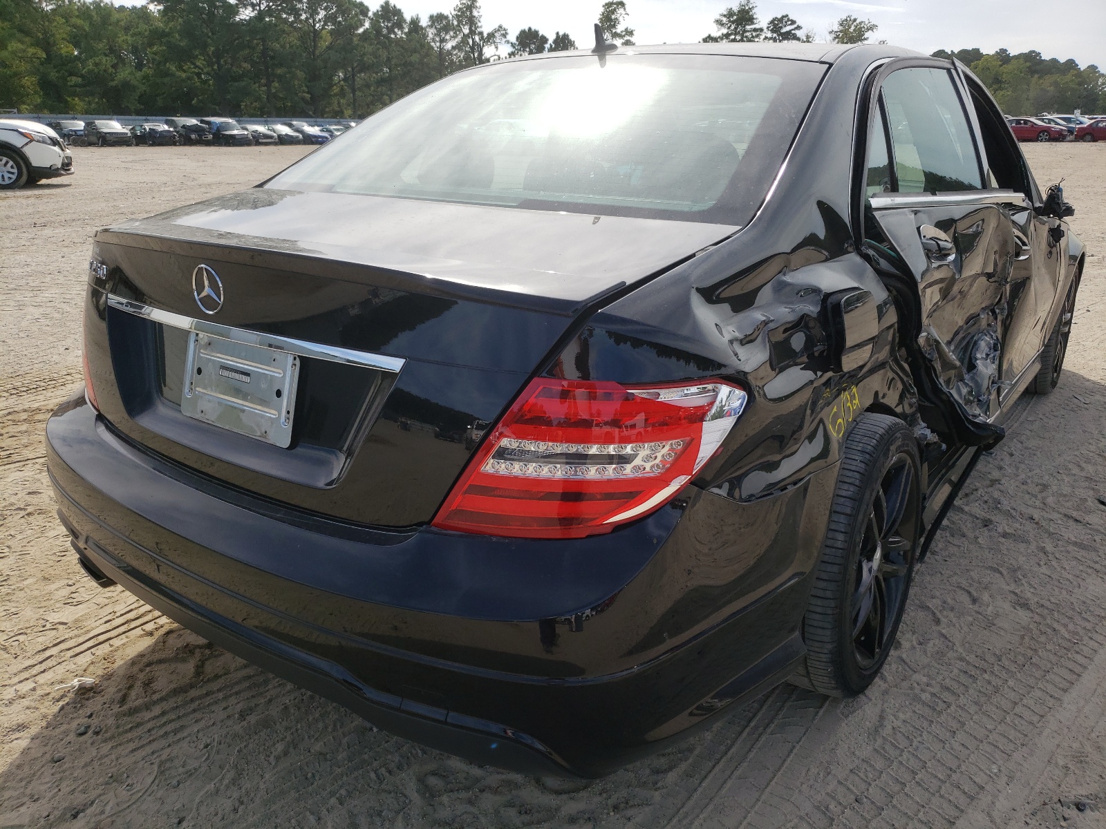 2013 Mercedes-Benz C 250 VIN: WDDGF4HB9DG015142 Lot: 57830701