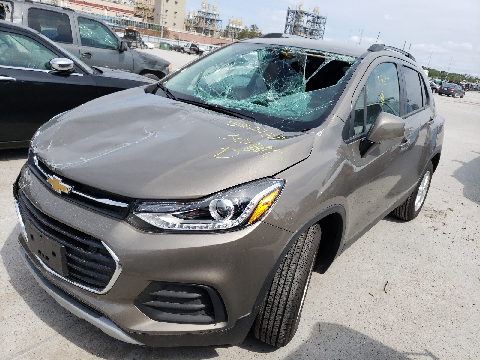 2021 Chevrolet Trax - Image 2