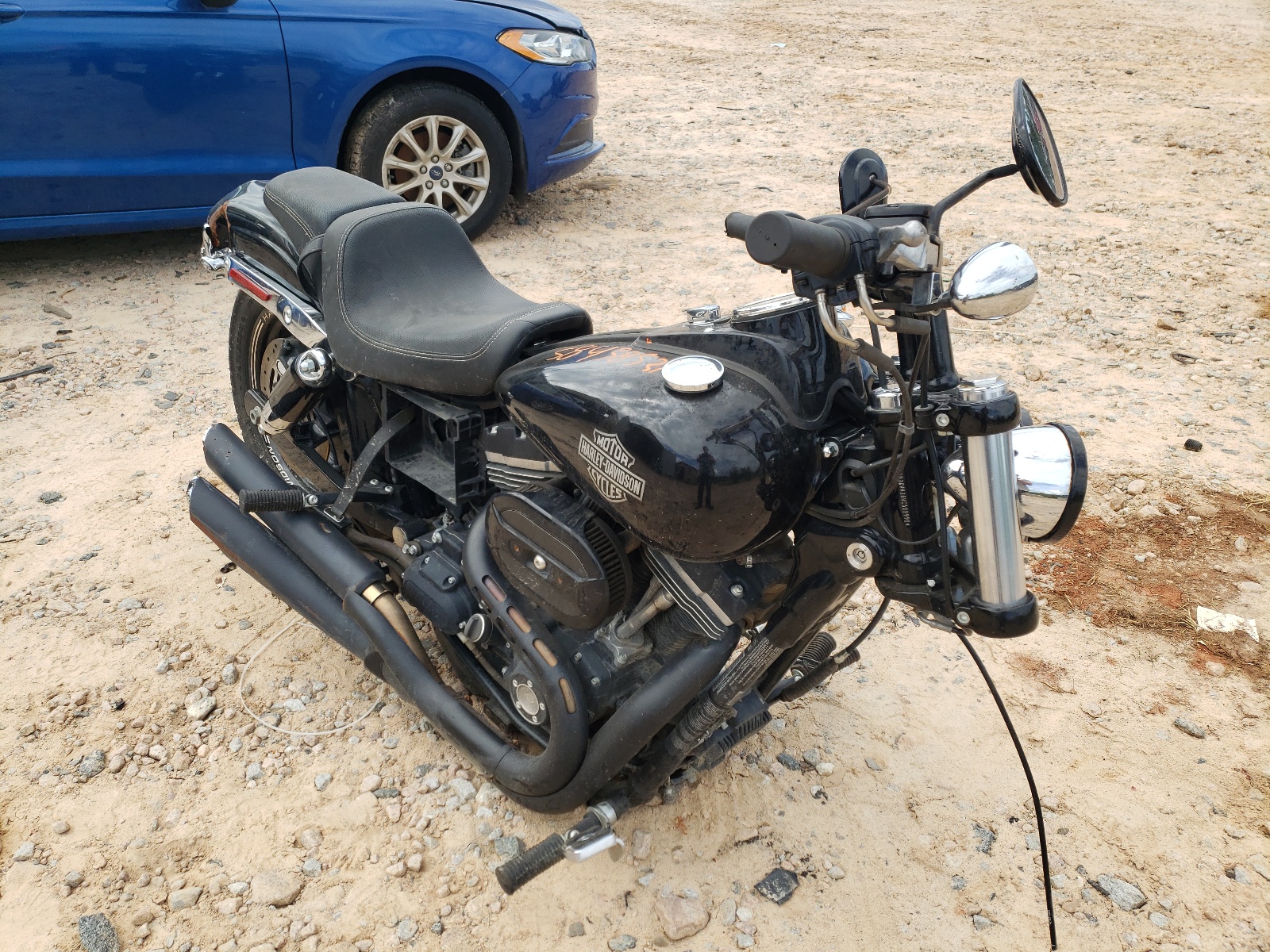 1HD1GYM16HC322992 HARLEY-DAVIDSON FXDF DYNA 2017