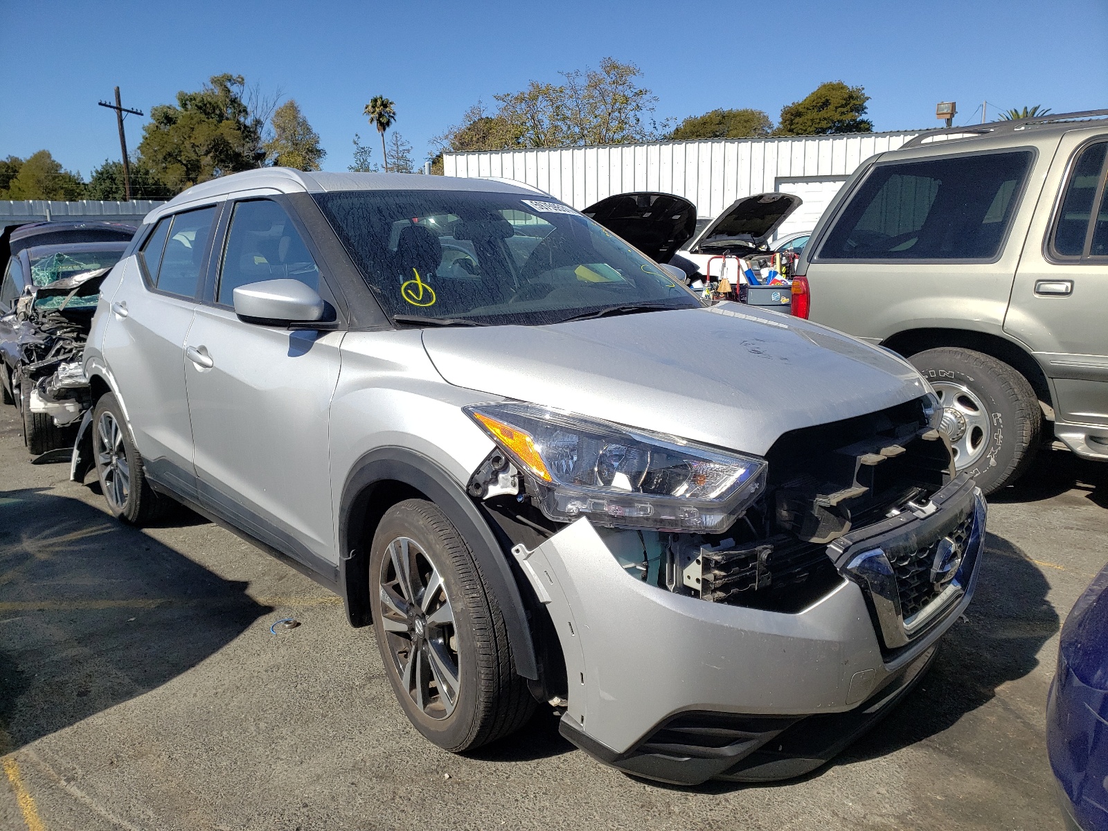 NISSAN KICKS S 2018, 3N1CP5CU7JL537735 — Auto Auction Spot