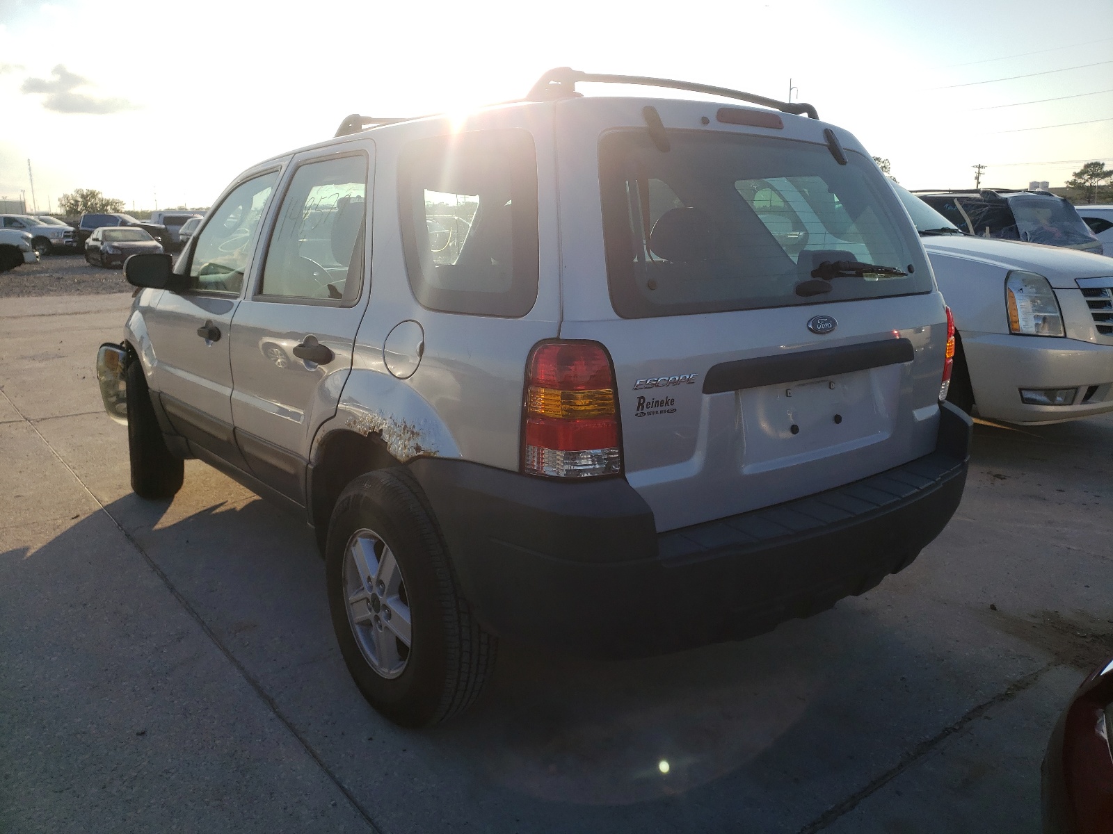 2005 Ford Escape Xls VIN: 1FMYU02Z75KB13387 Lot: 40399594