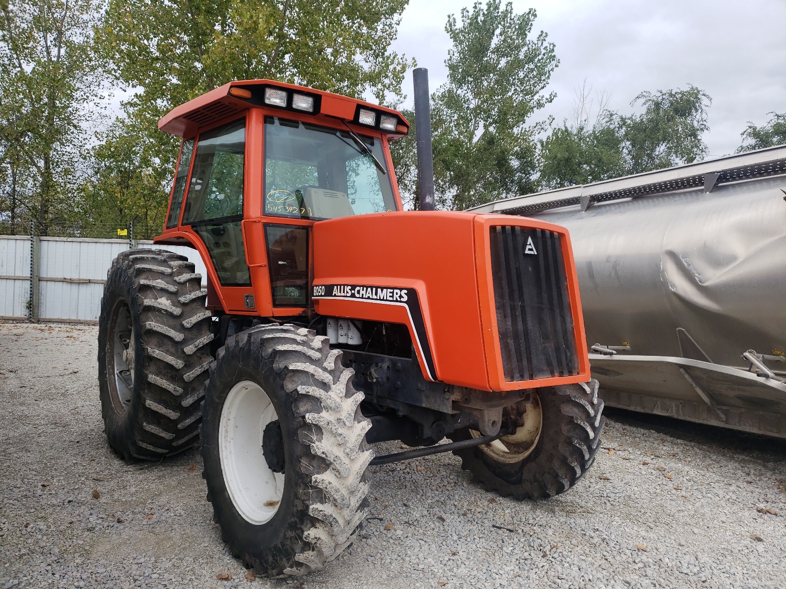 Lot #3029385692 1982 ALLI TRACTOR