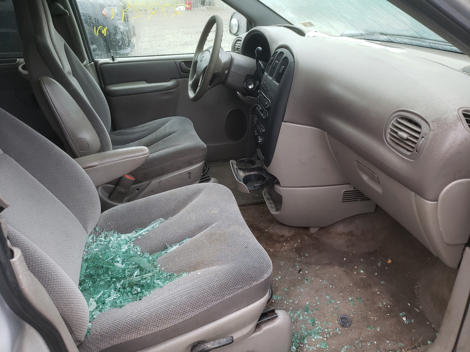 2003 Dodge Caravan - Image 5