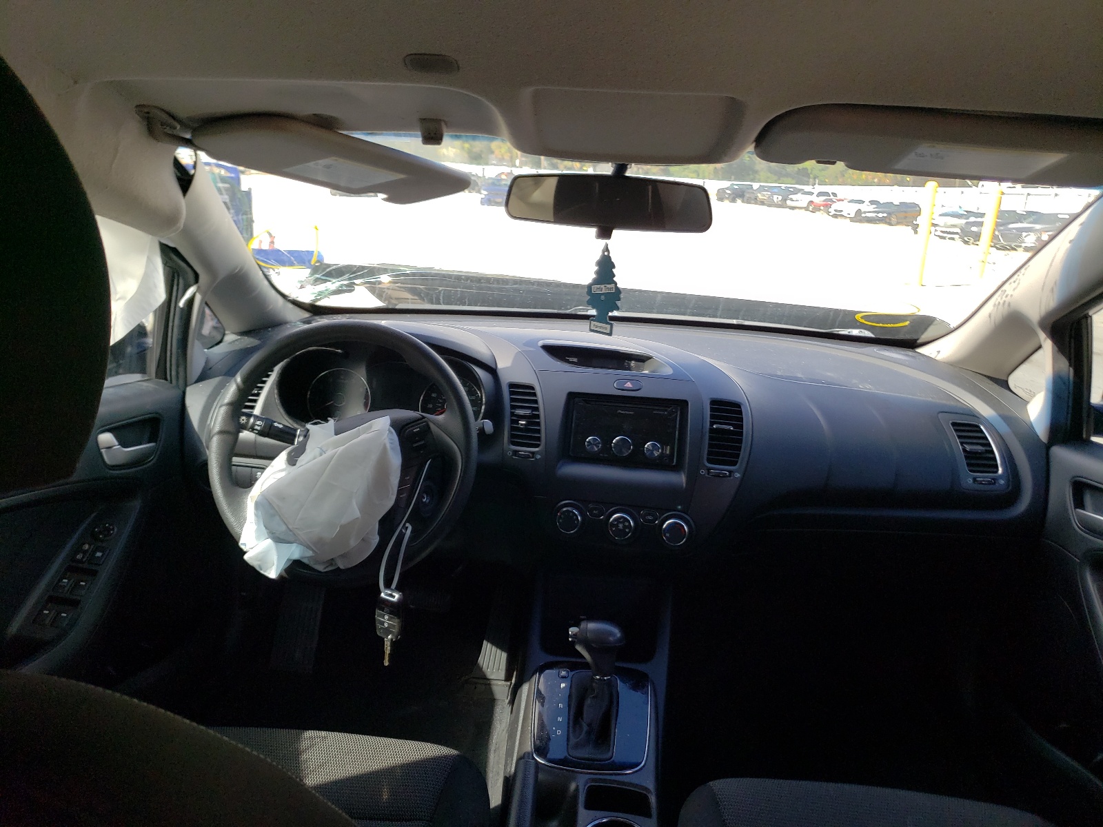 2017 Kia Forte Lx VIN: 3KPFK4A70HE028312 Lot: 61430501