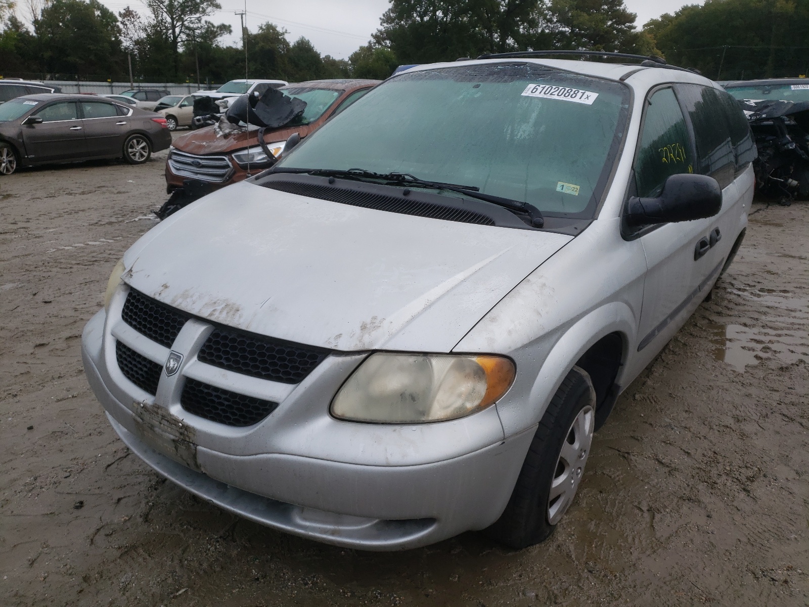 2003 Dodge Caravan - Image 2