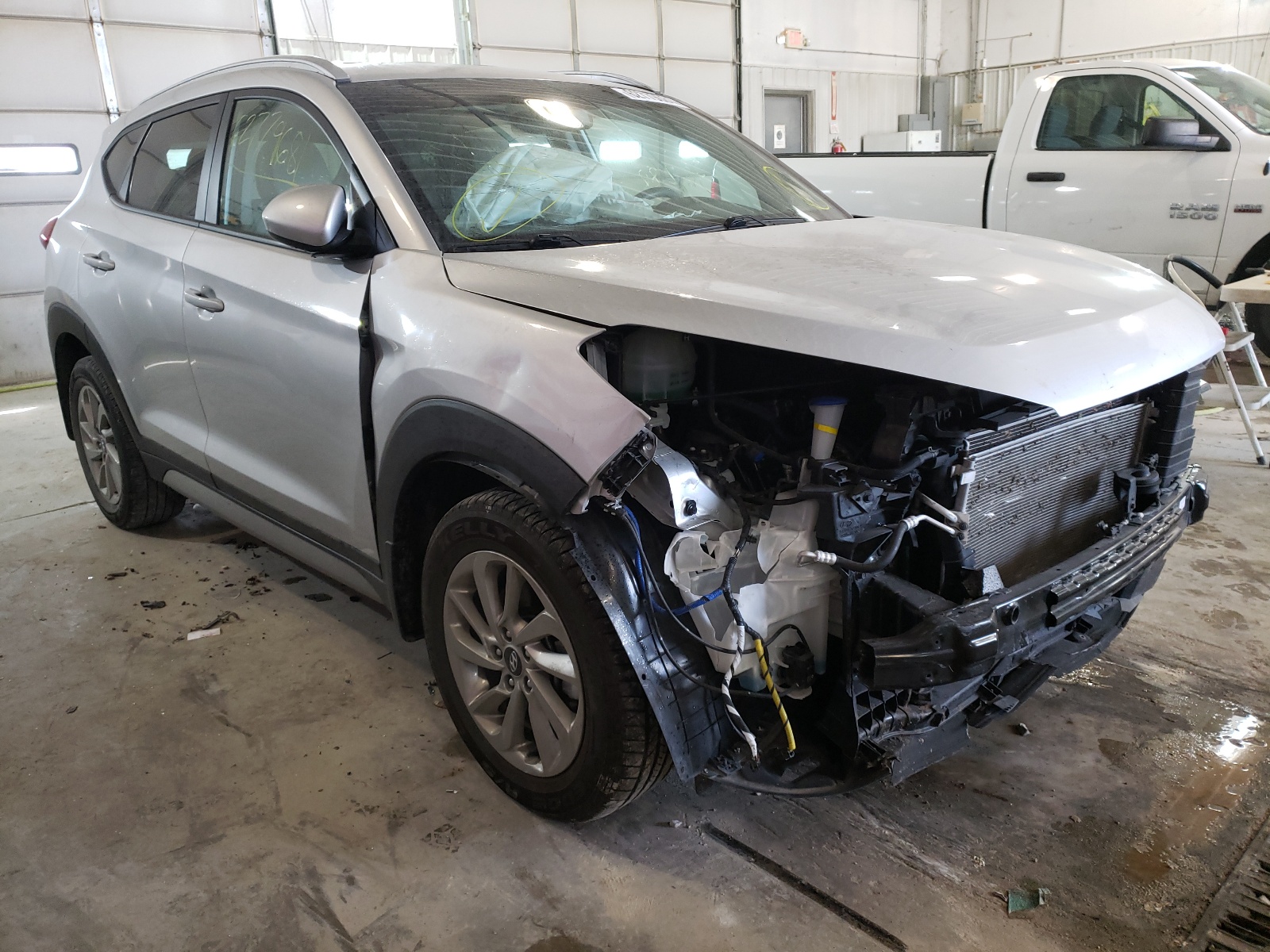 KM8J33A46HU470130 2017 Hyundai Tucson Limited