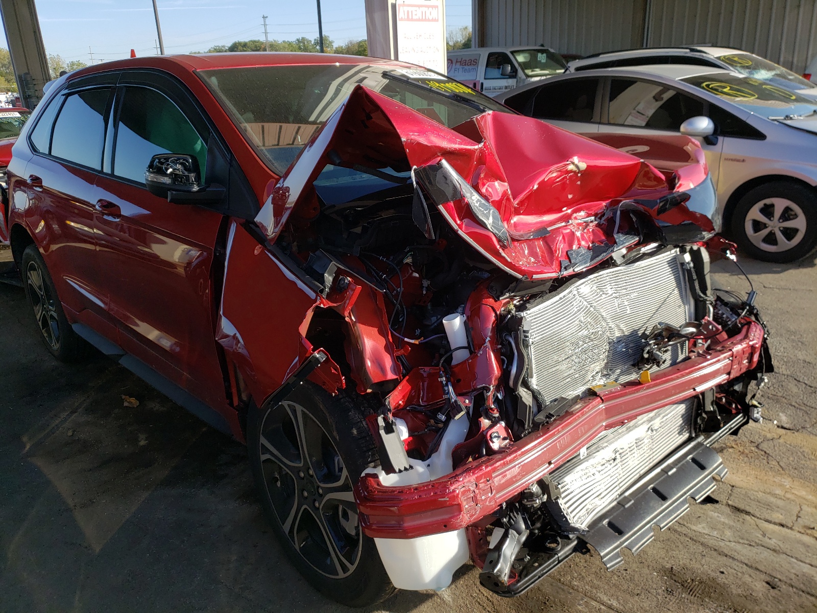  Salvage Ford Edge