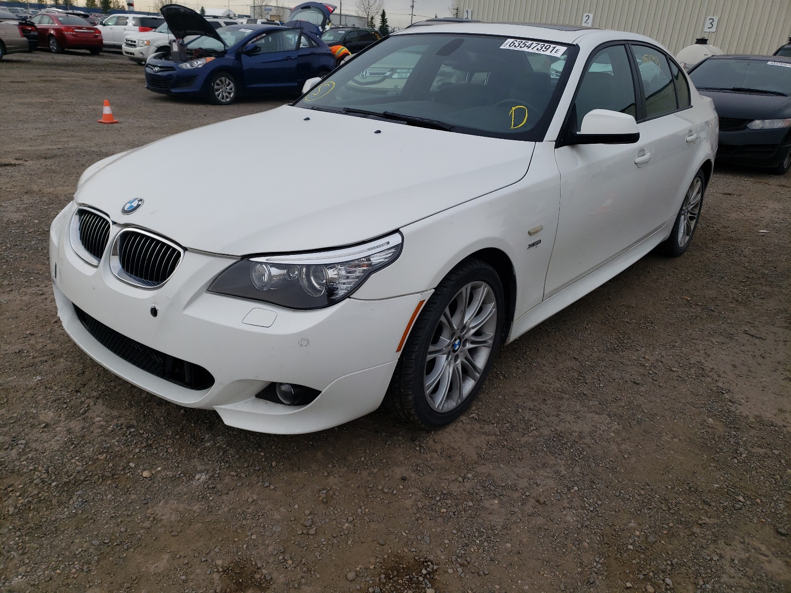 Купить б/у BMW 5 серии VI (F10/F11/F07) 523i 2.5 AT (204 л.с.) бензин автомат в 