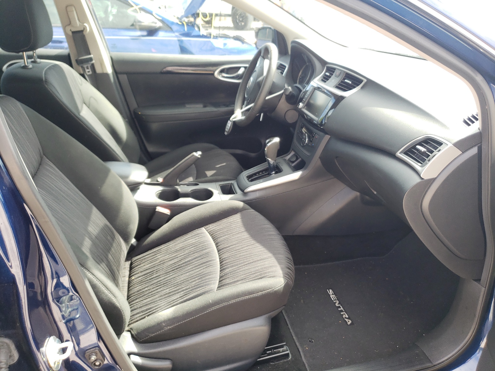 2019 Nissan Sentra - Image 5
