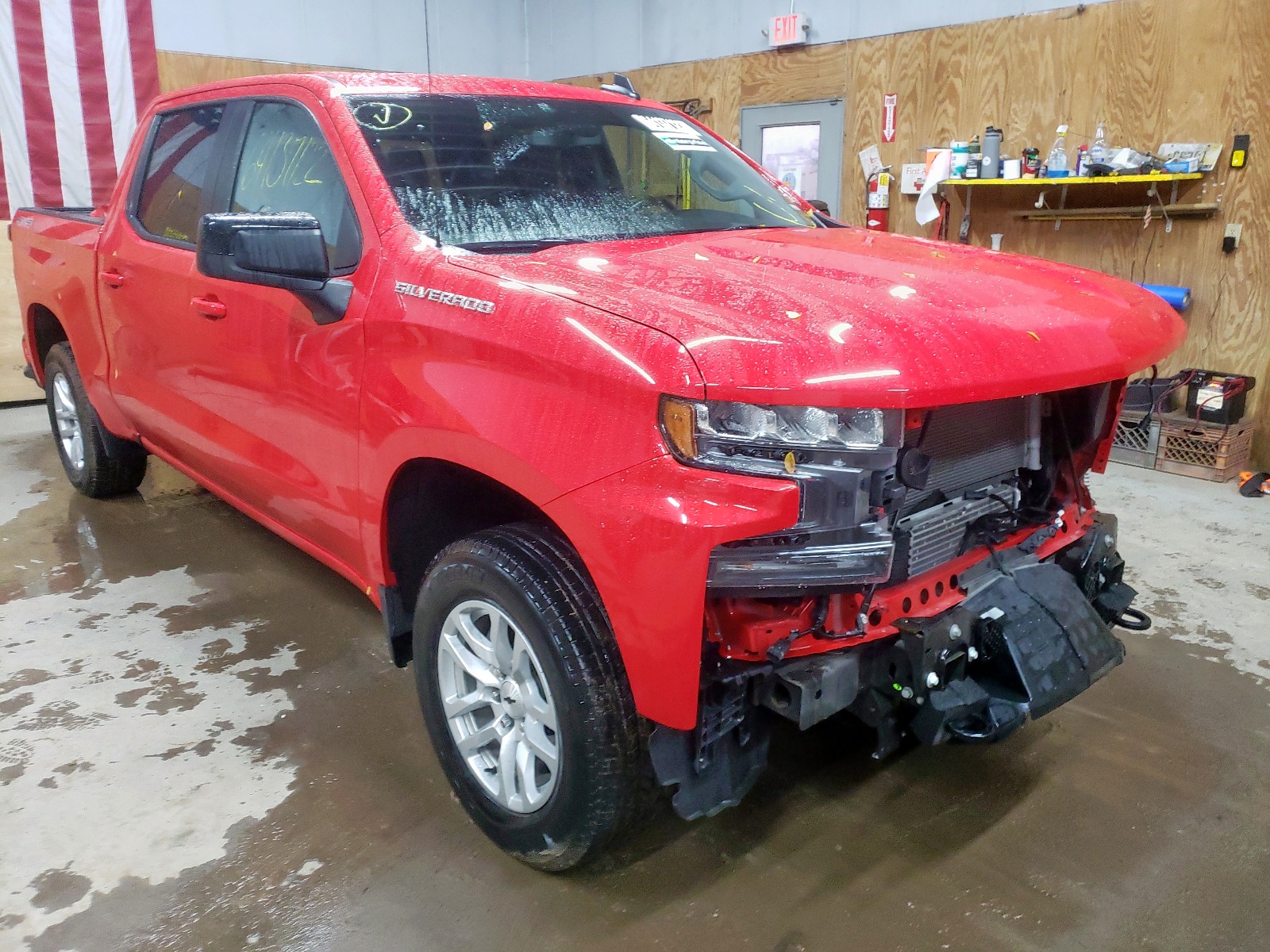 1GCPYEEK4MZ179725 CHEVROLET SILVER 4X4 2021