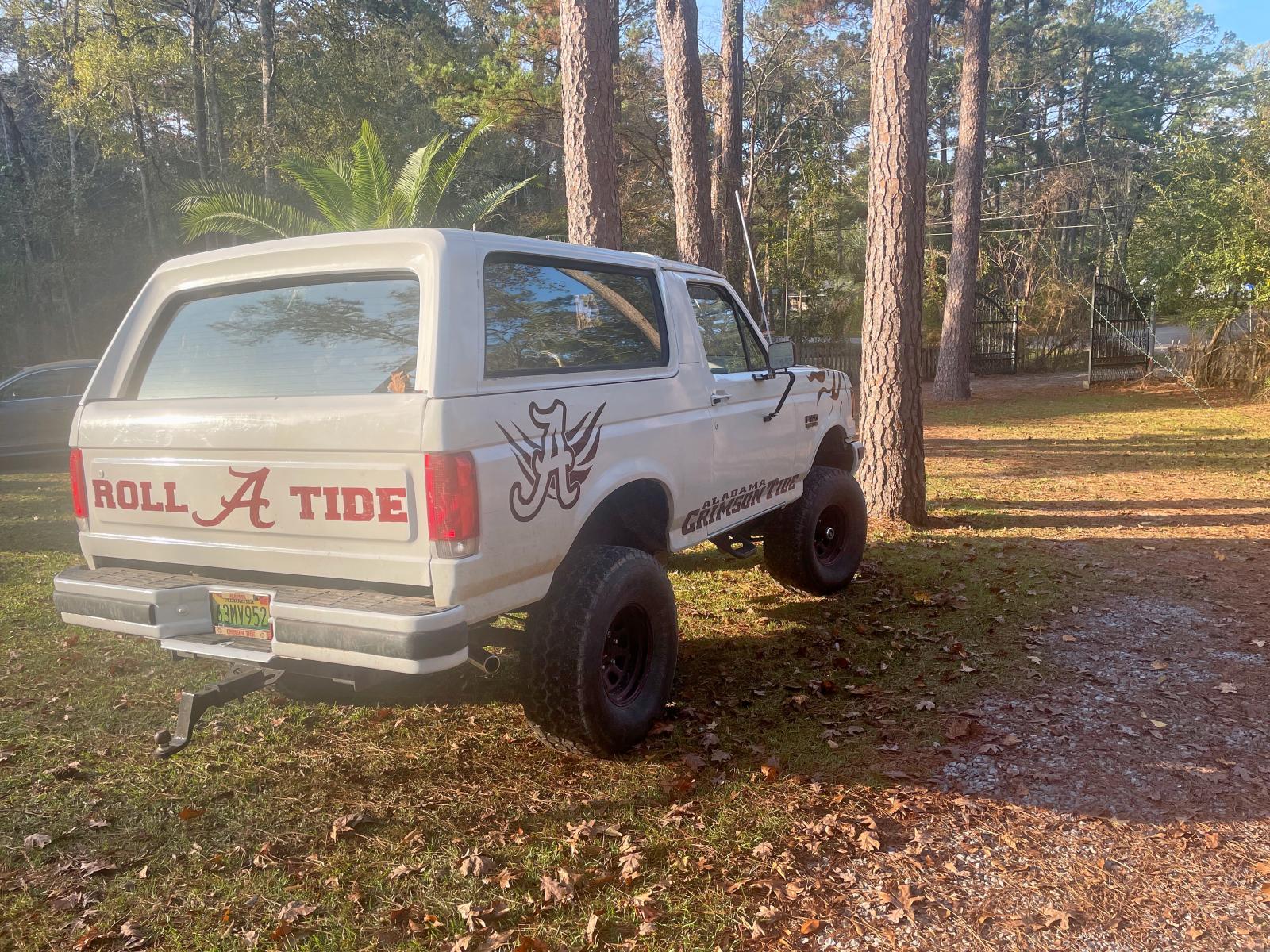 1988 Ford Bronco U100 VIN: 1FMEU15H6JLA65719 Lot: 70603672