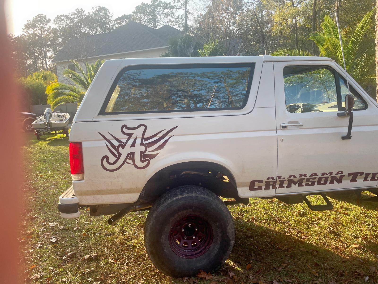 1988 Ford Bronco U100 VIN: 1FMEU15H6JLA65719 Lot: 70603672