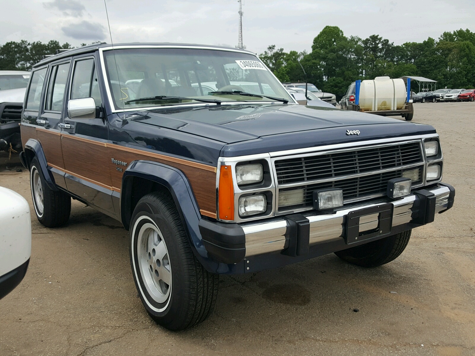 Jeep Grand Wagoneer 1990