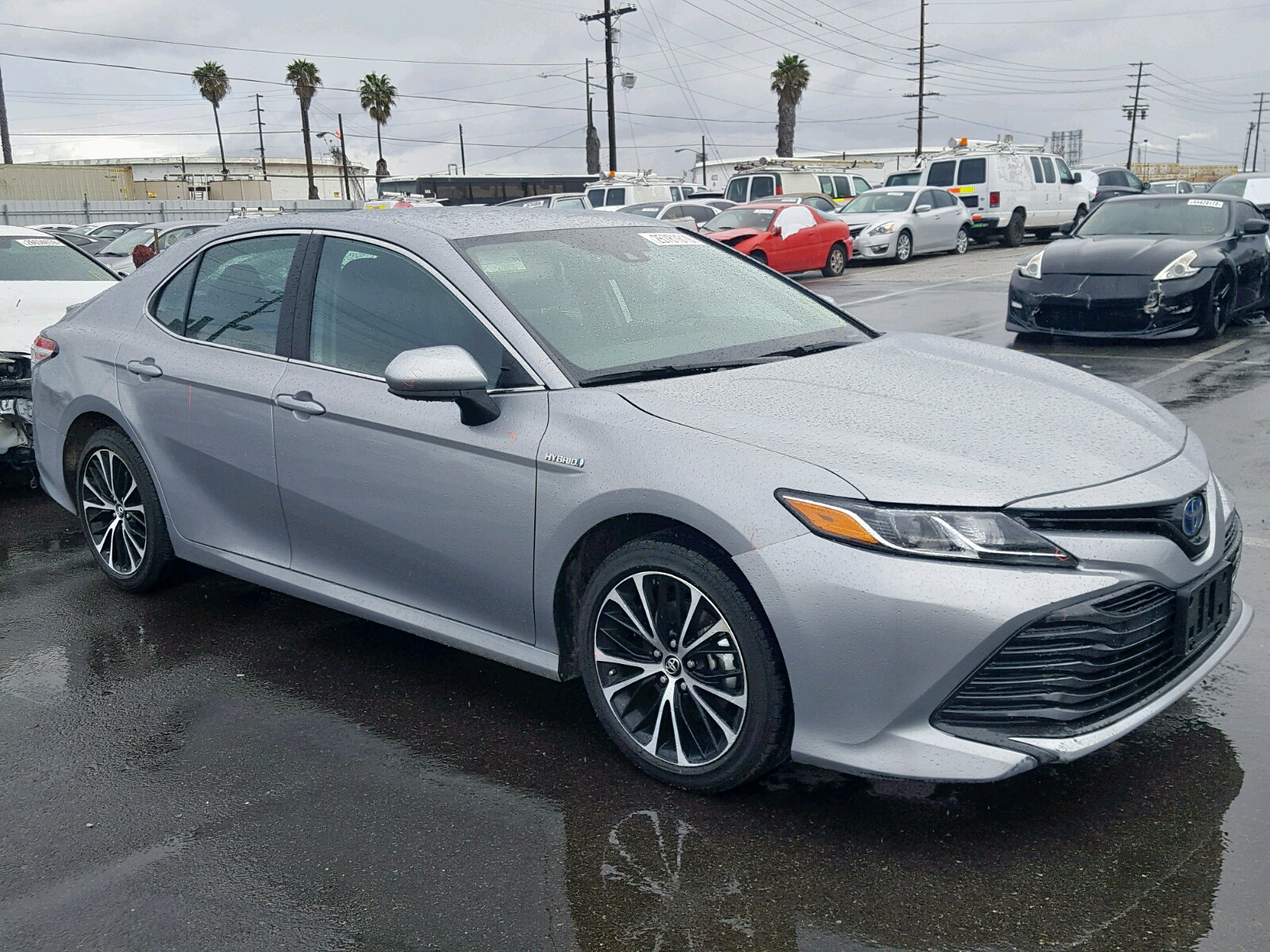 Camry 2019 года