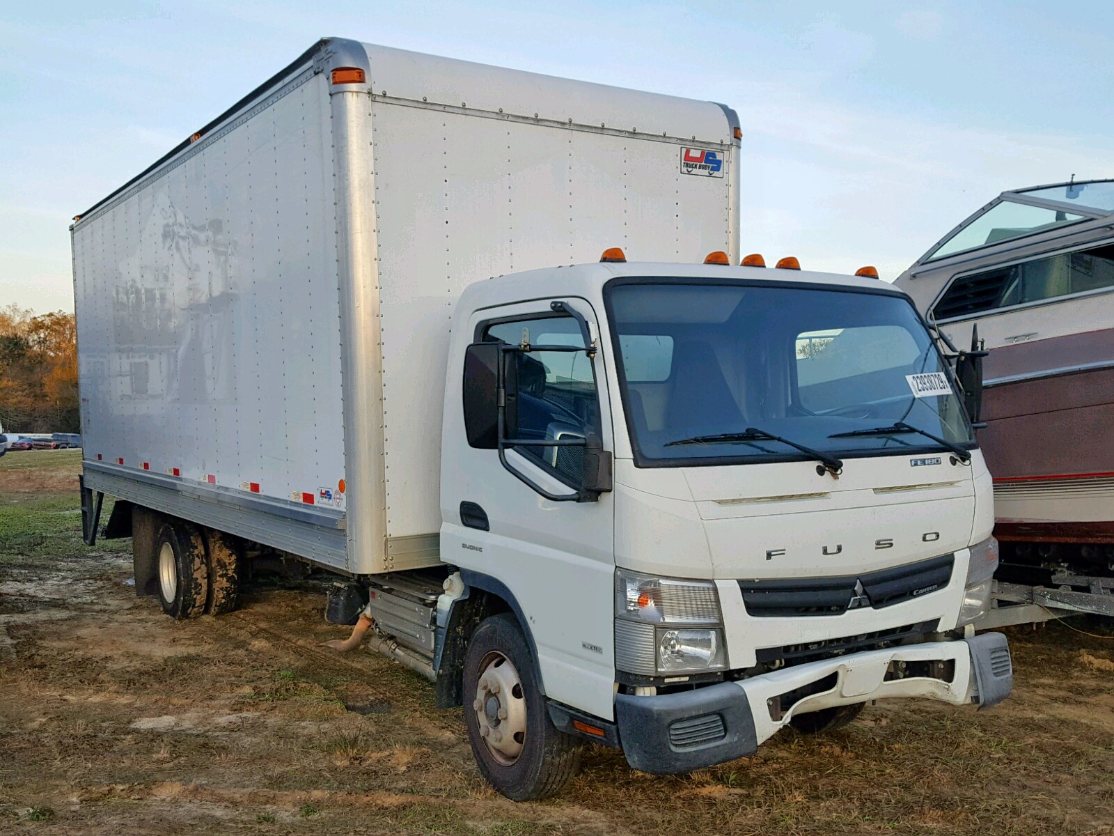 Mitsubishi fuso truck