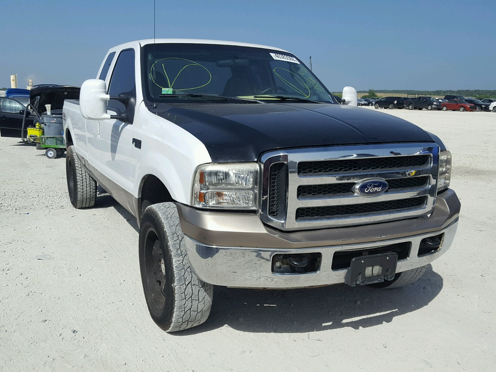 Salvage 2006 Ford F250 SUPER Truck for Sale