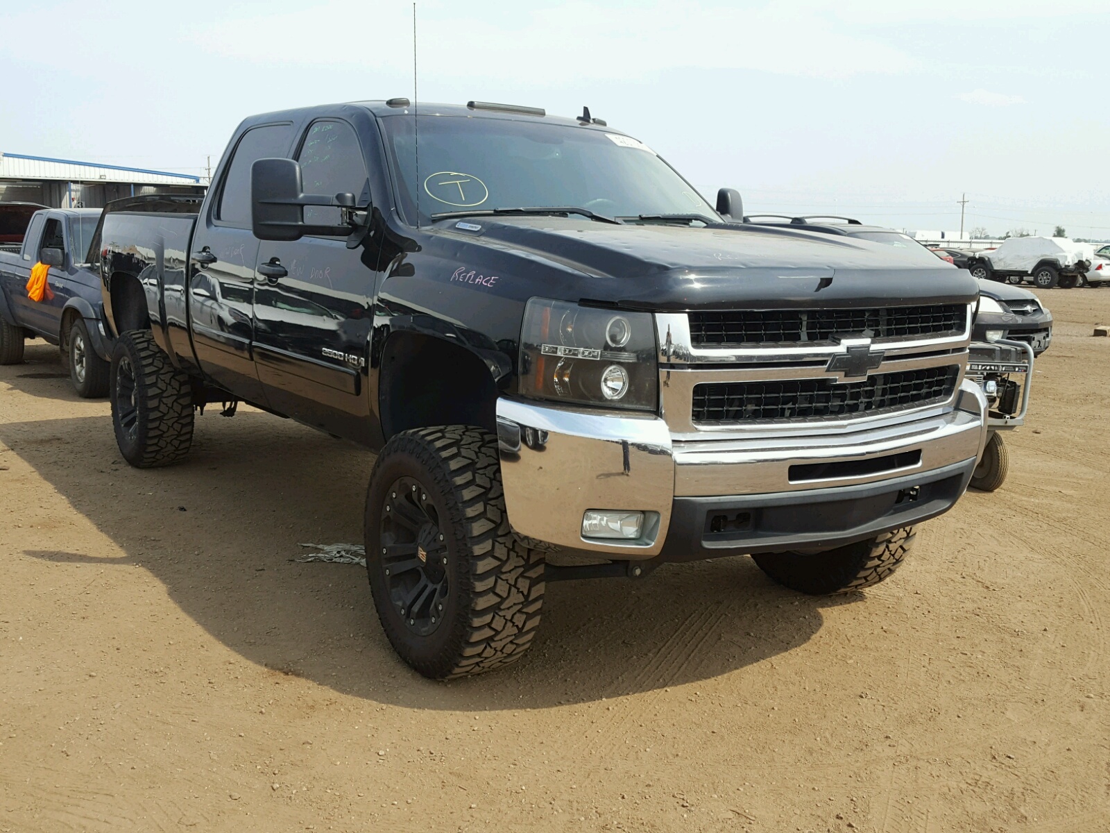 Salvage 2007 Chevrolet SILVERADO Truck for Sale