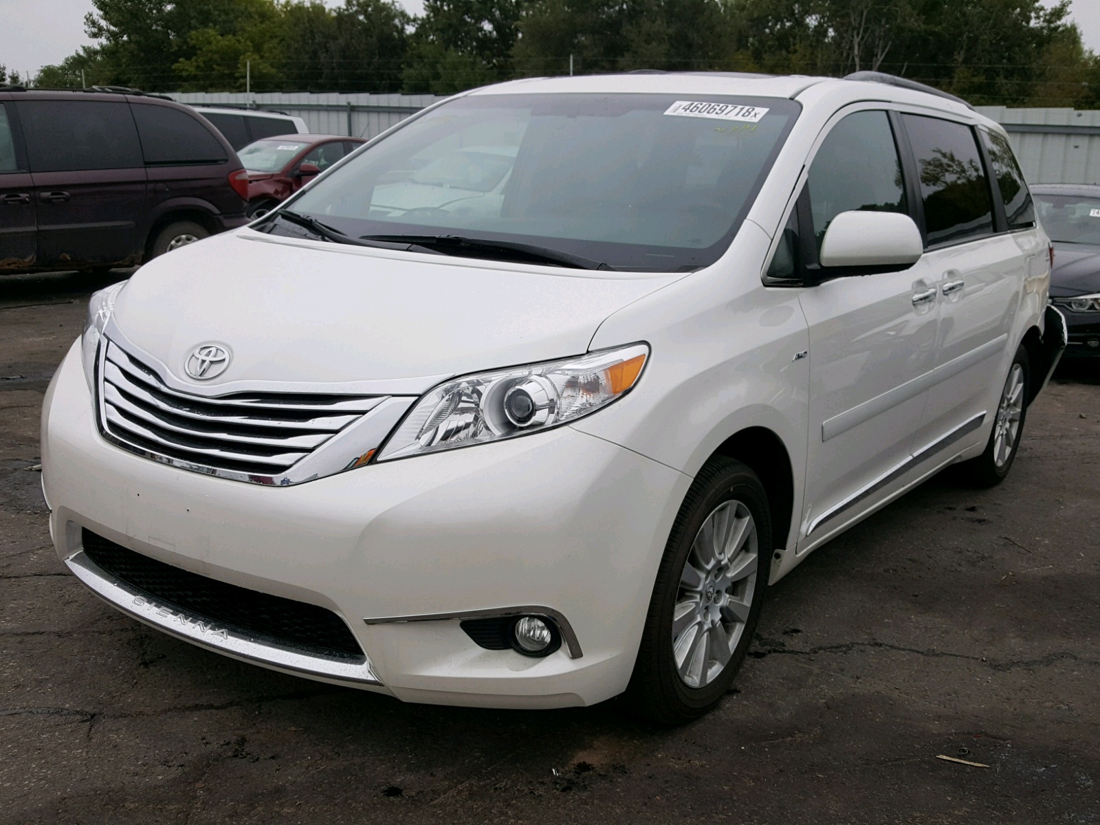 2017 Toyota Sienna Xle 3.5L 6 in MN - Minneapolis North