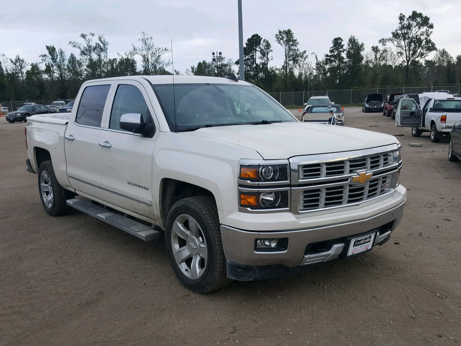 Salvage 2015 Chevrolet SILVERADO Truck for Sale