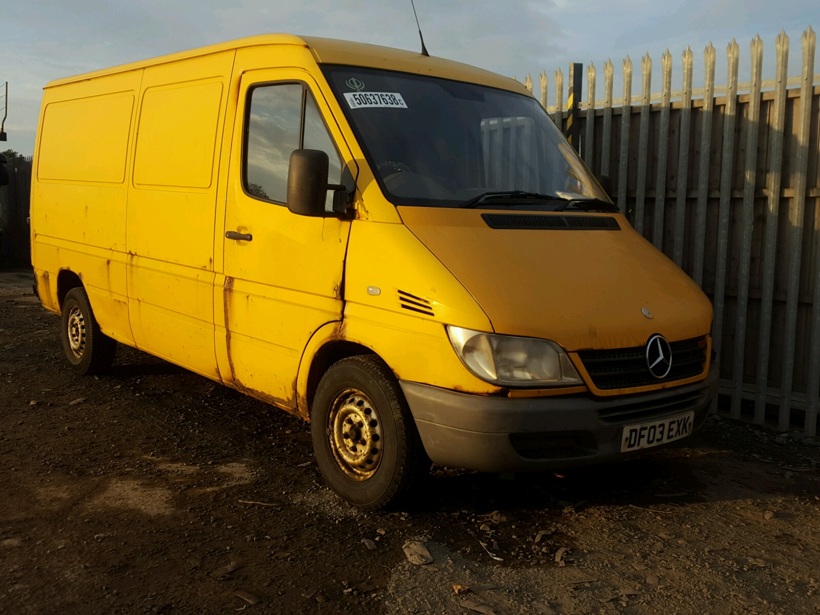 2003 MERCEDES BENZ SPRINTER 3 for sale at Copart UK Salvage Car Auctions