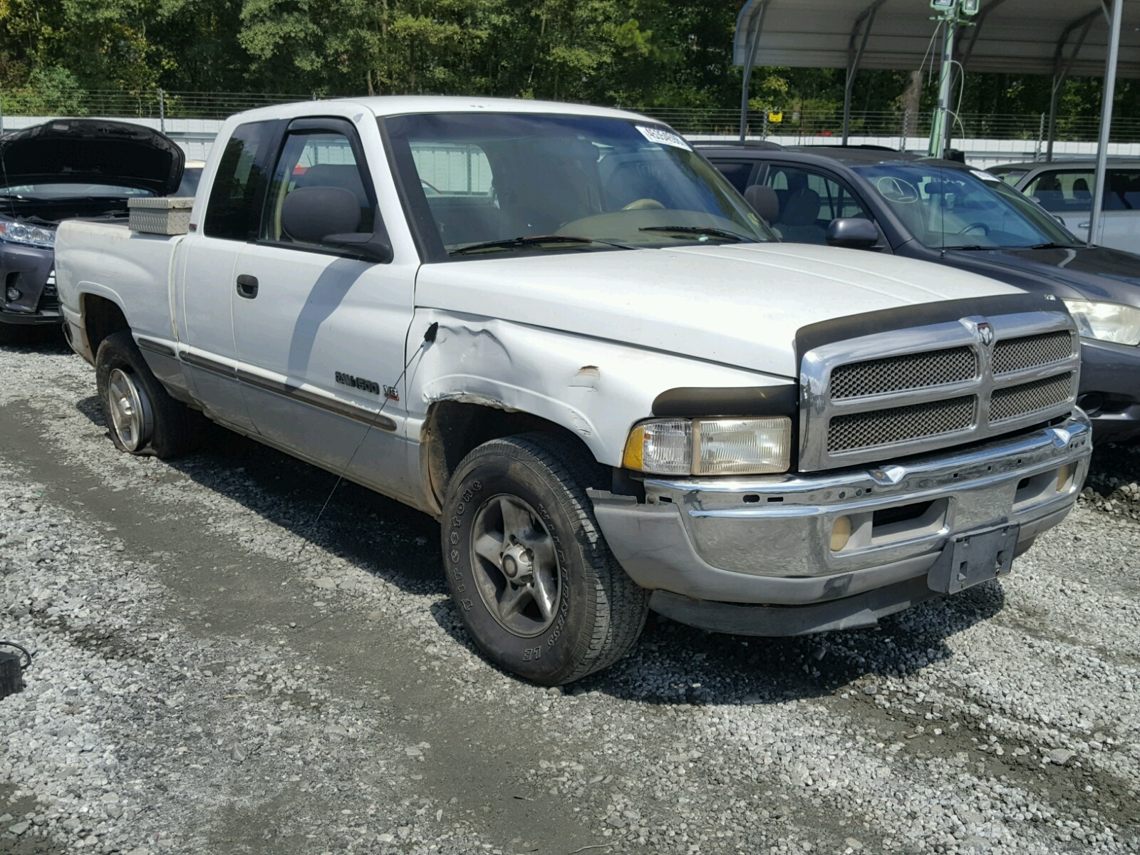 Salvage 1998 Dodge RAM 1500 Truck for Sale