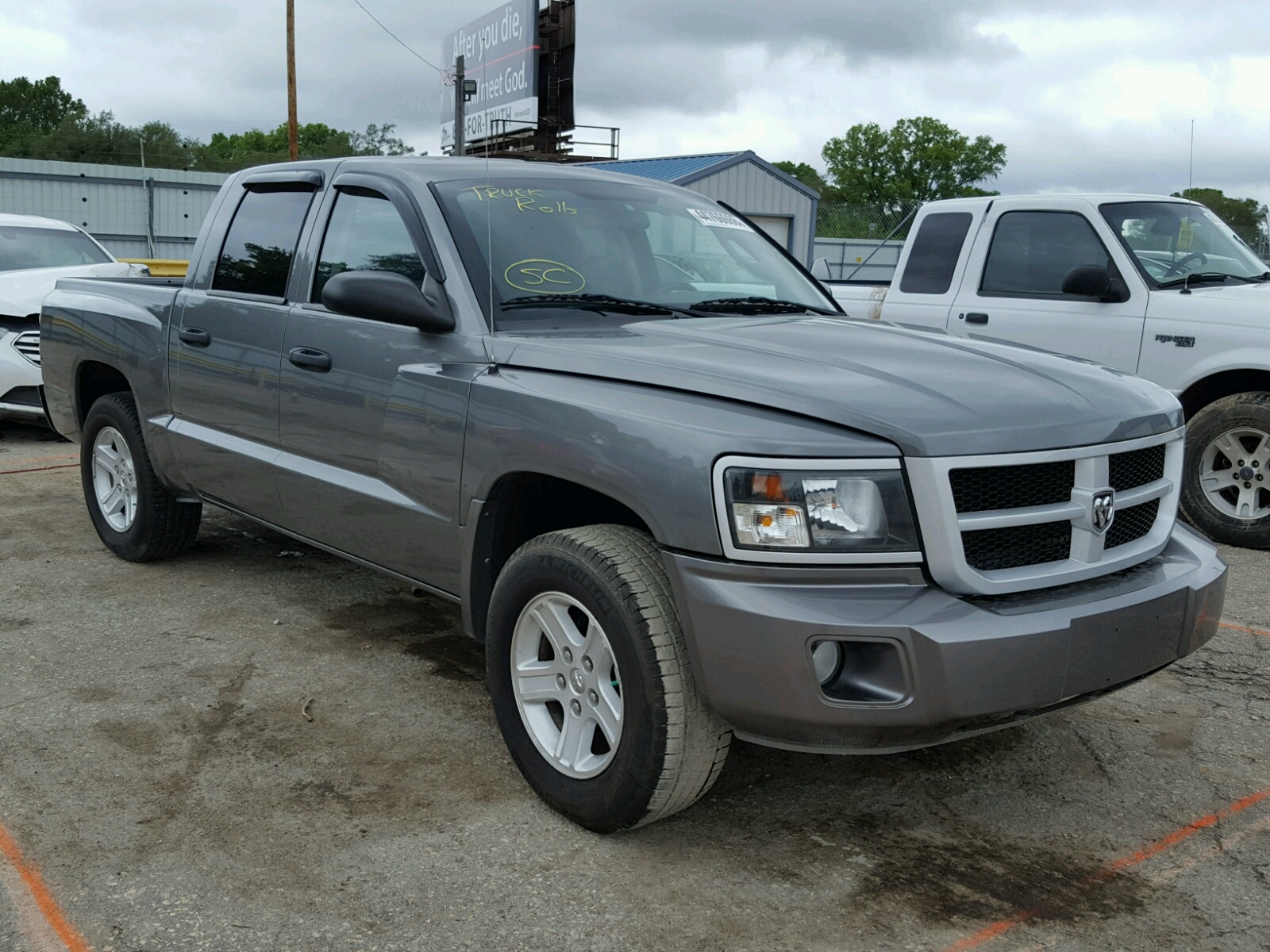 Salvage 2011 Dodge DAKOTA SLT Truck for Sale