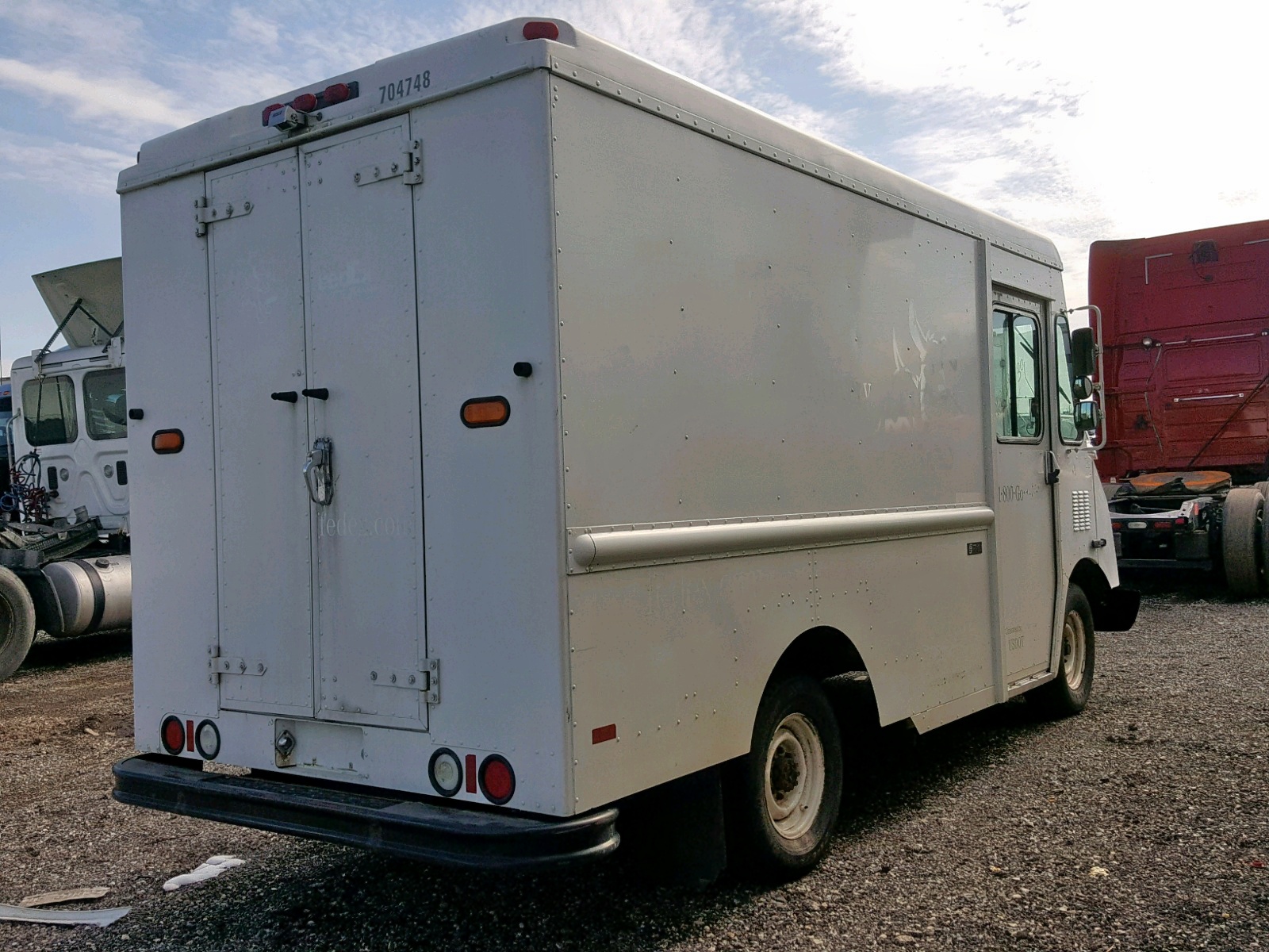 2002 WORKHORSE CUSTOM CHASSIS STEP VAN P42 for Sale | IL - CHICAGO ...