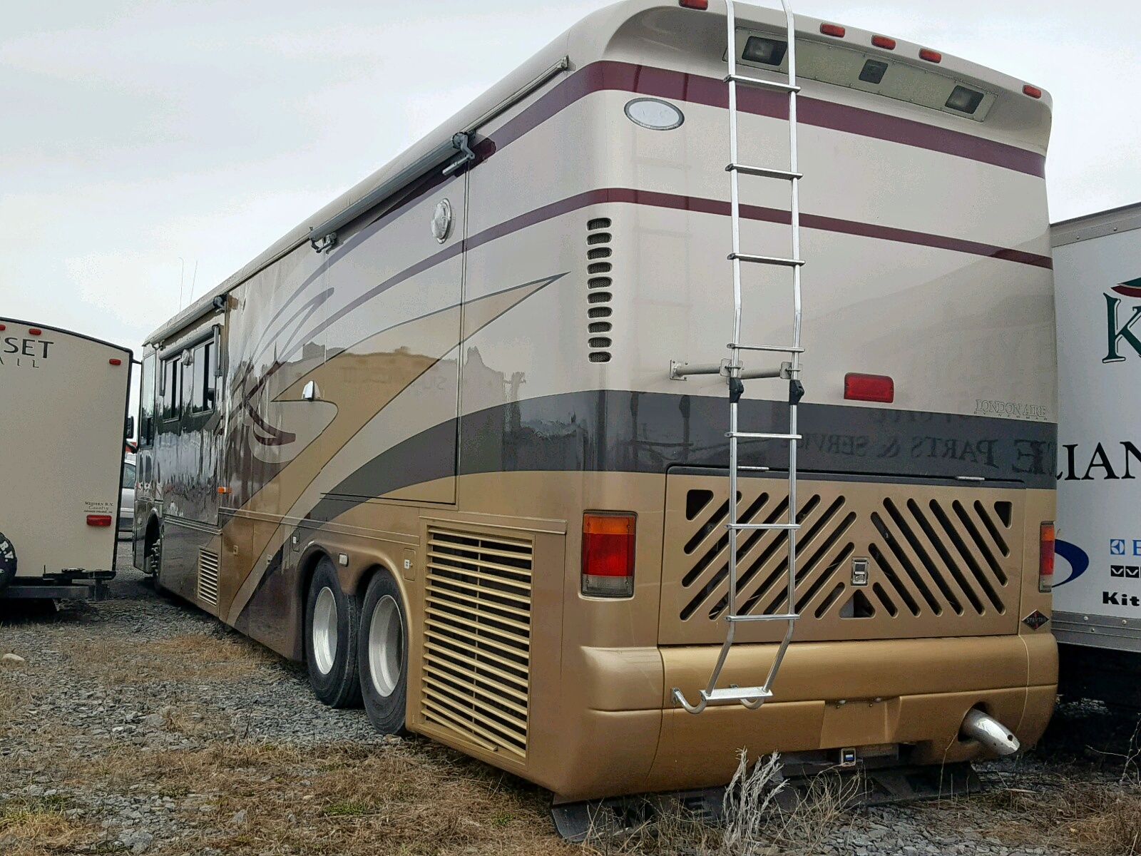 2001 SPARTAN MOTORS MOTORHOME 4VZ for Sale ON TORONTO Mon. Dec 02