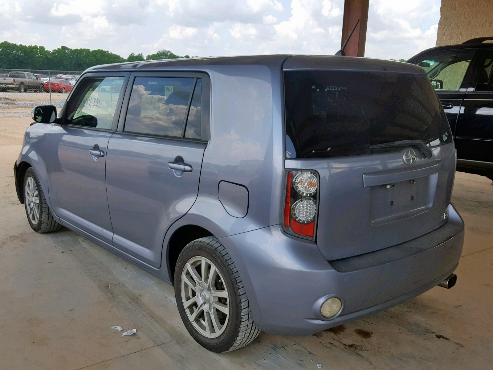 Scion XB 2009