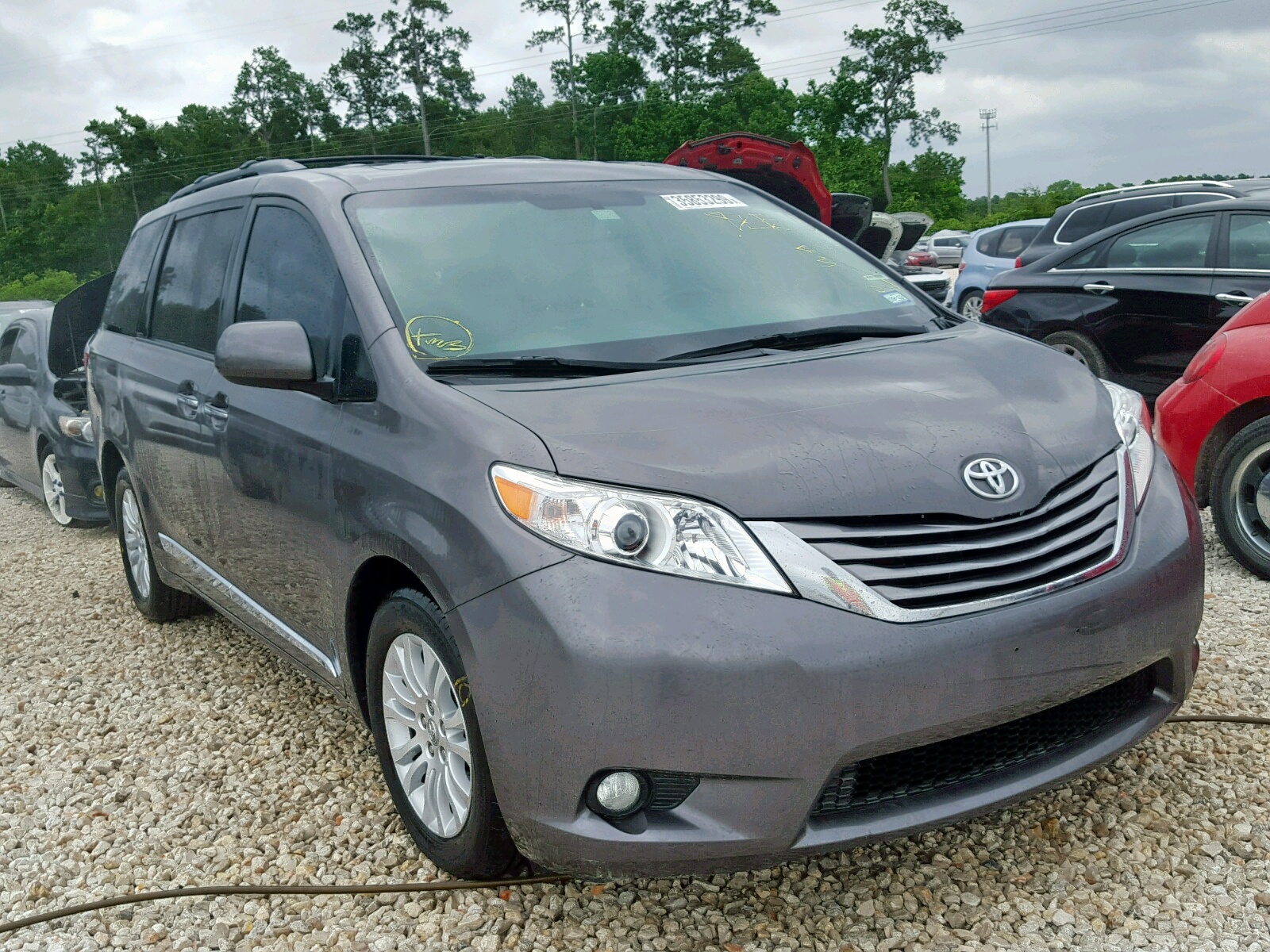 Toyota Sienna XLE