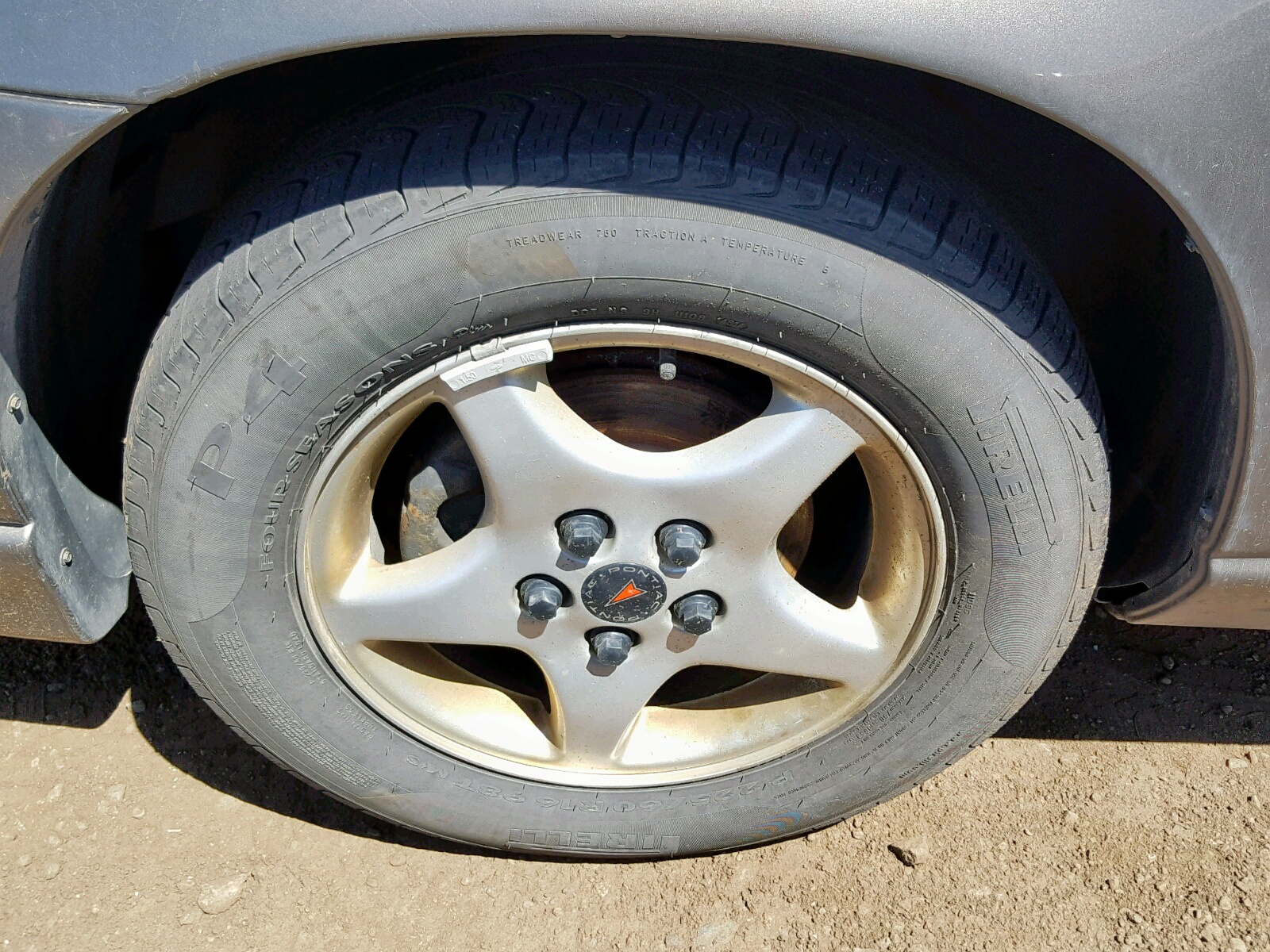 2002 Pontiac Grand Prix Se VIN: 1G2WK52J42F265600 Lot: 70460225