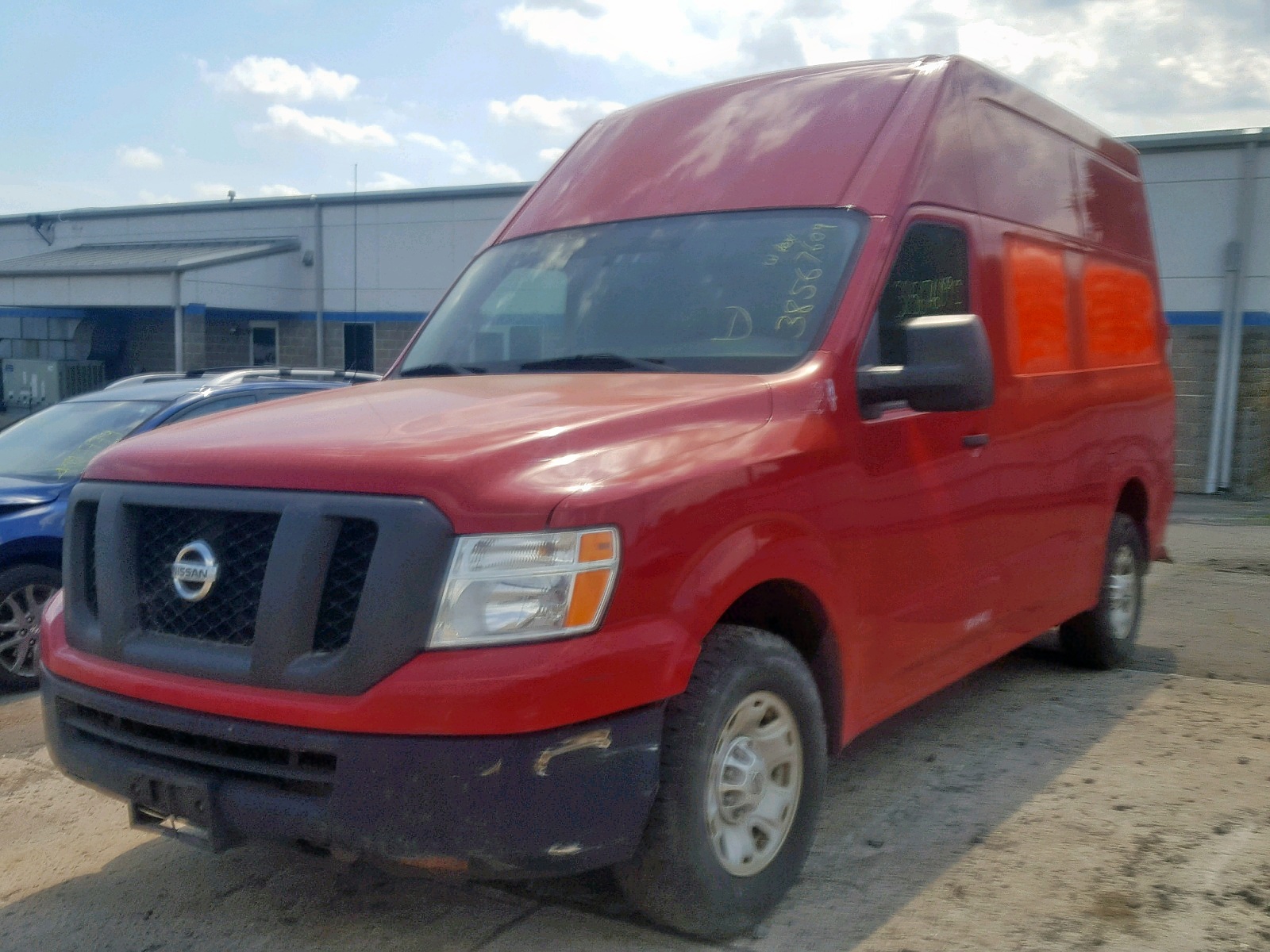 Nissan nv 2500