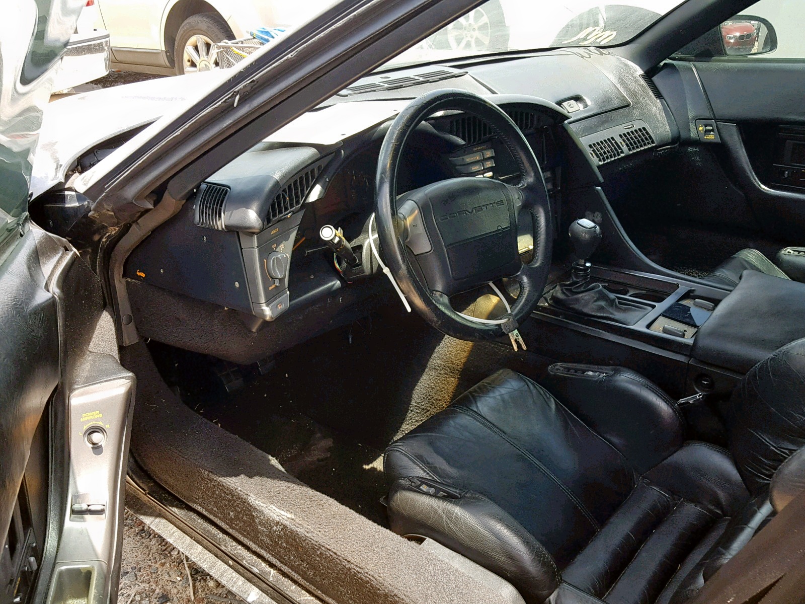 1990 Chevrolet Corvette VIN: 1G1YY2386L5105490 Lot: 41152609