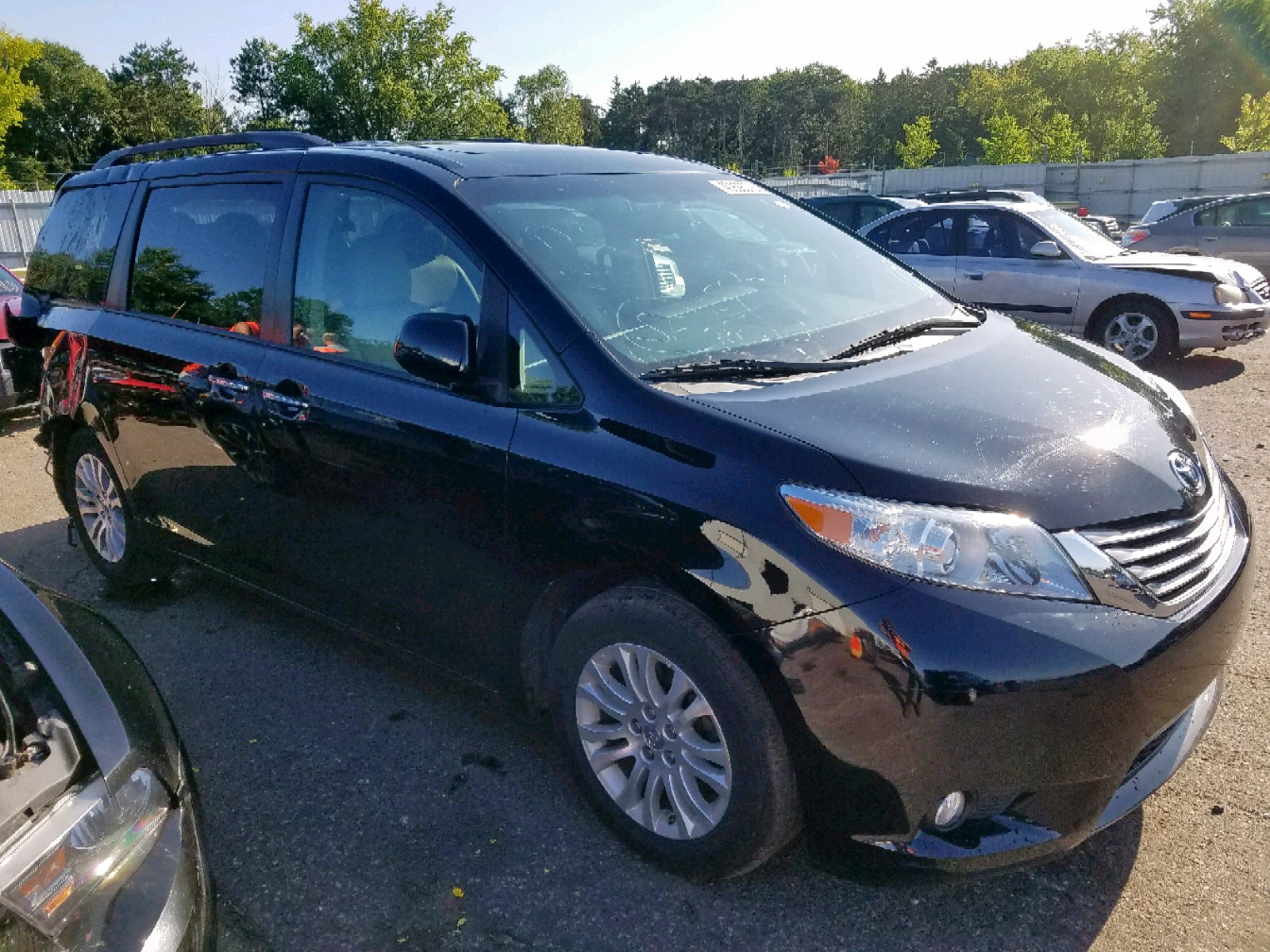 Toyota Sienna 2015 Black