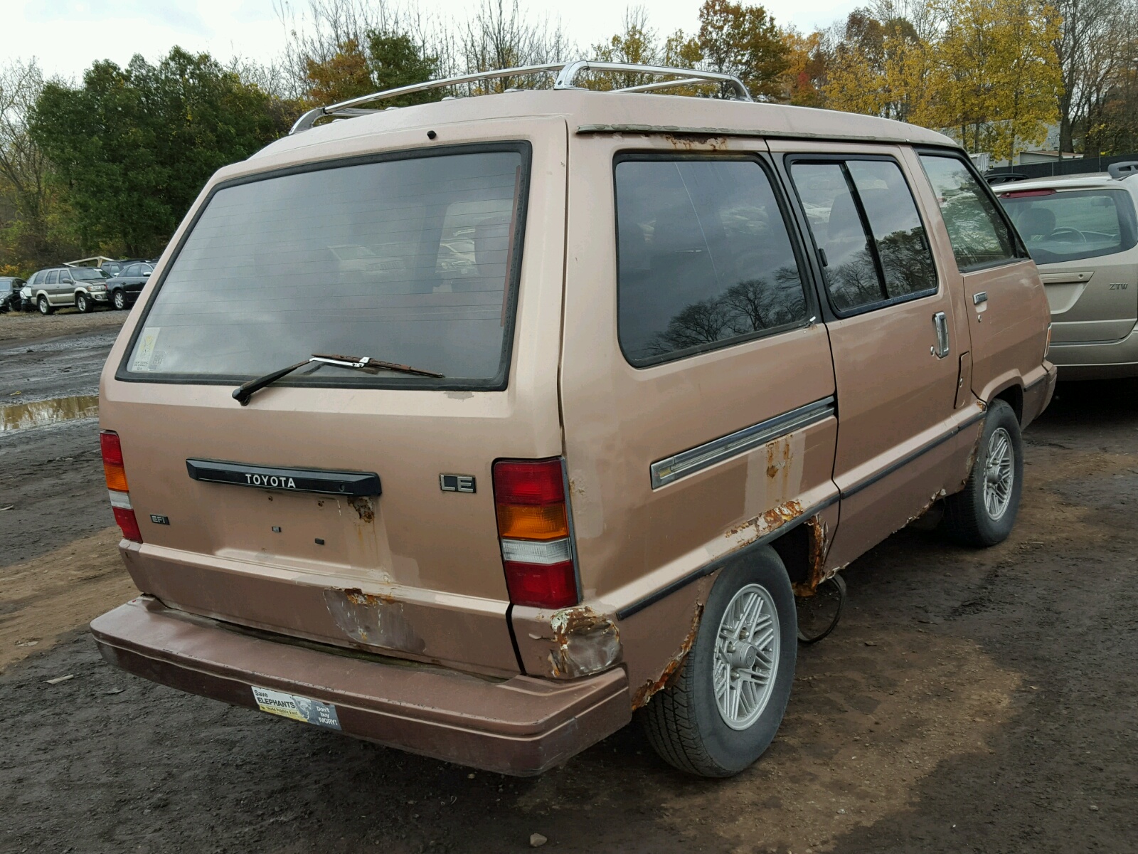 1985 TOYOTA VAN WAGON LE for Sale CT HARTFORD Thu. Dec 07, 2017