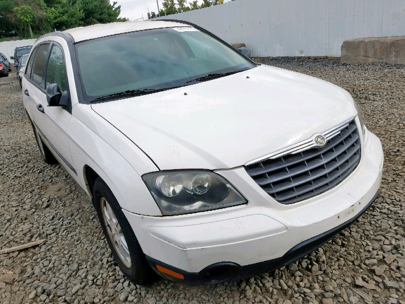 CHRYSLER PACIFICA 2005, 2C8GF48455R495299 — Auto Auction Spot