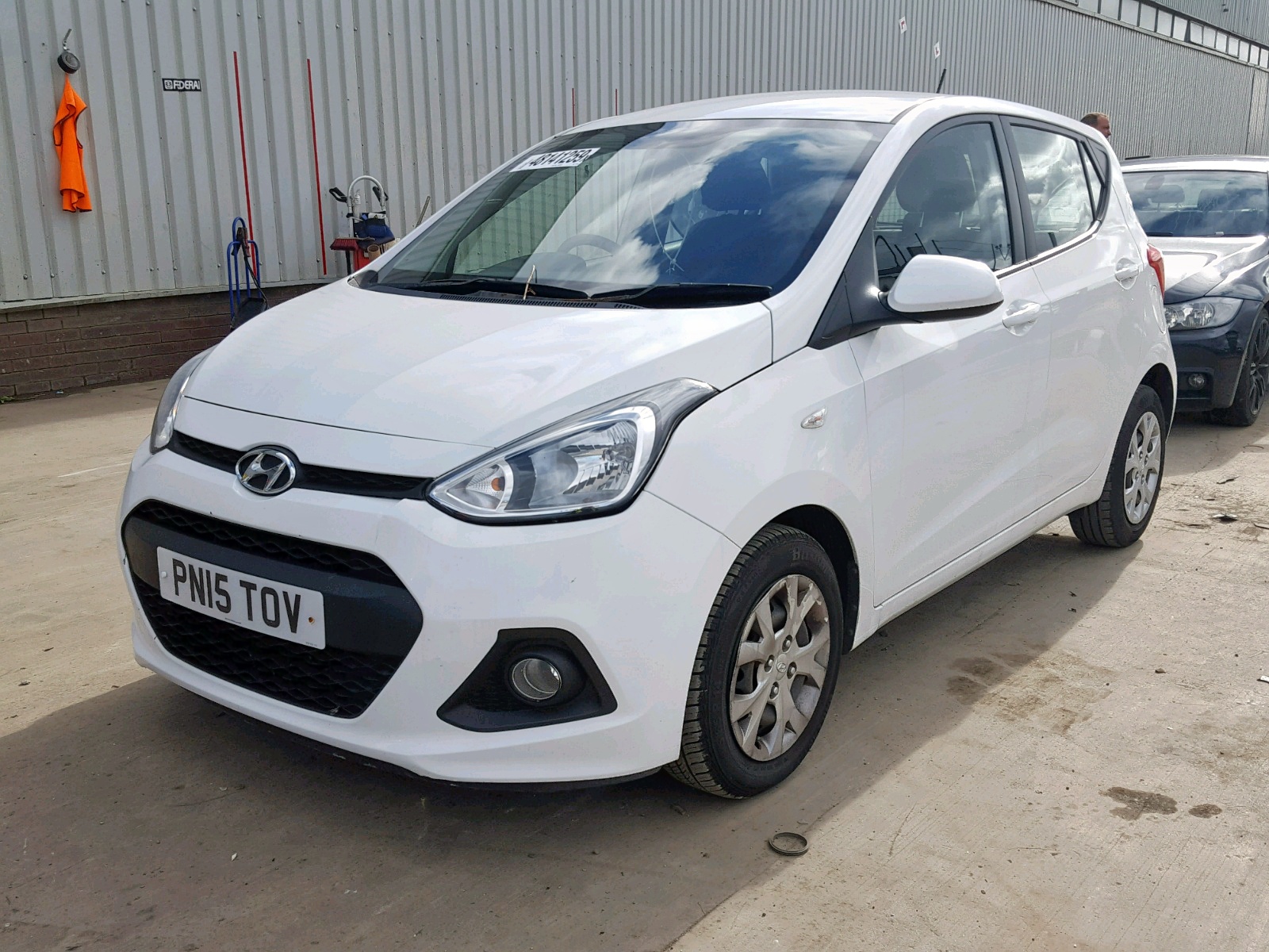 2015 HYUNDAI I10 SE for sale at Copart UK - Salvage Car Auctions