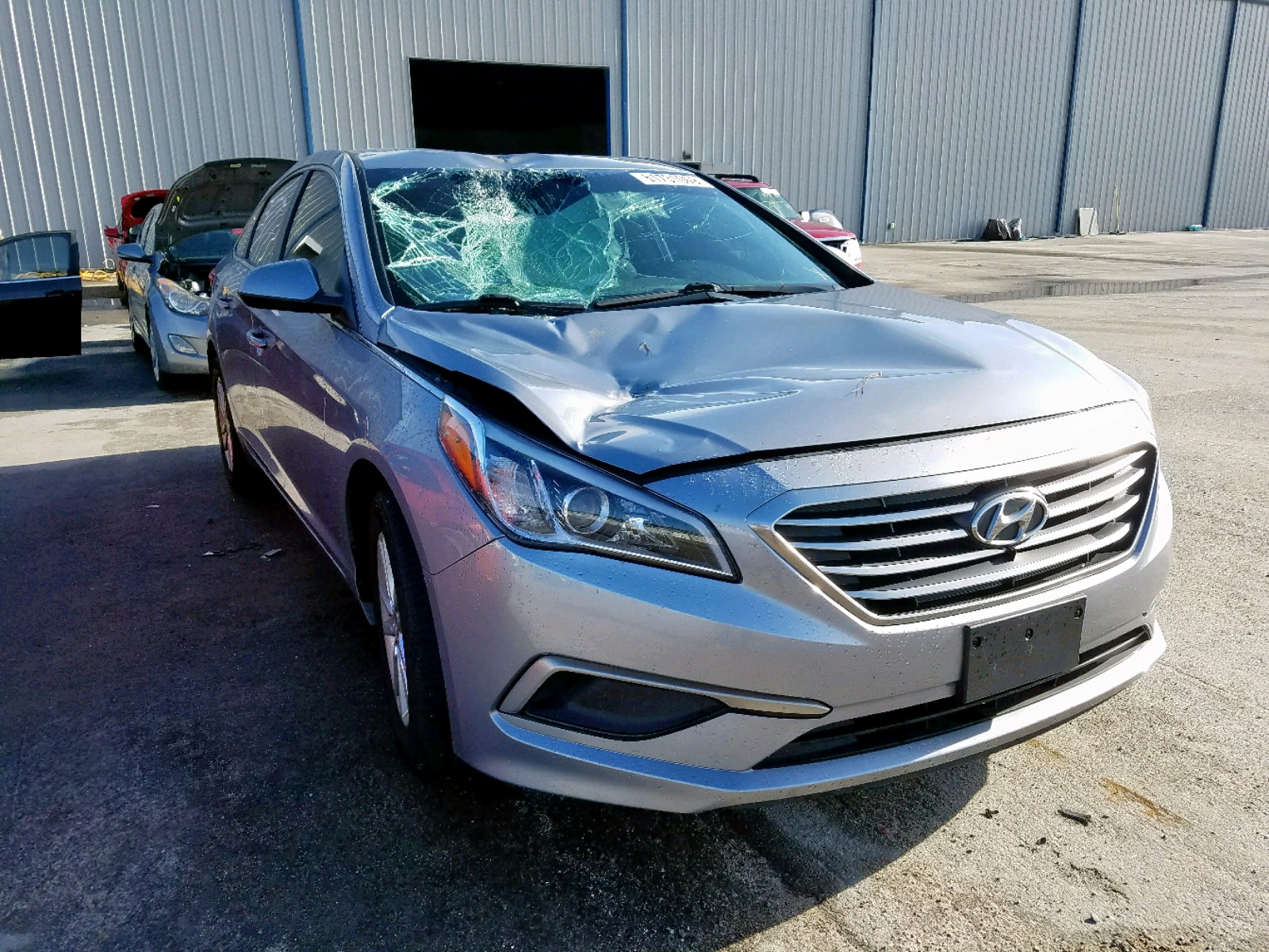 5NPE24AF1HH549666 2017 HYUNDAI SONATA - Image 1