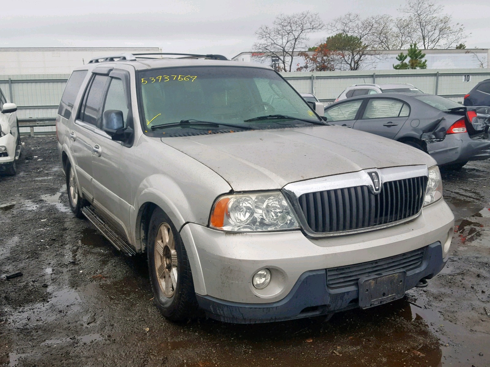 Машина 2003 Lincoln Navigator