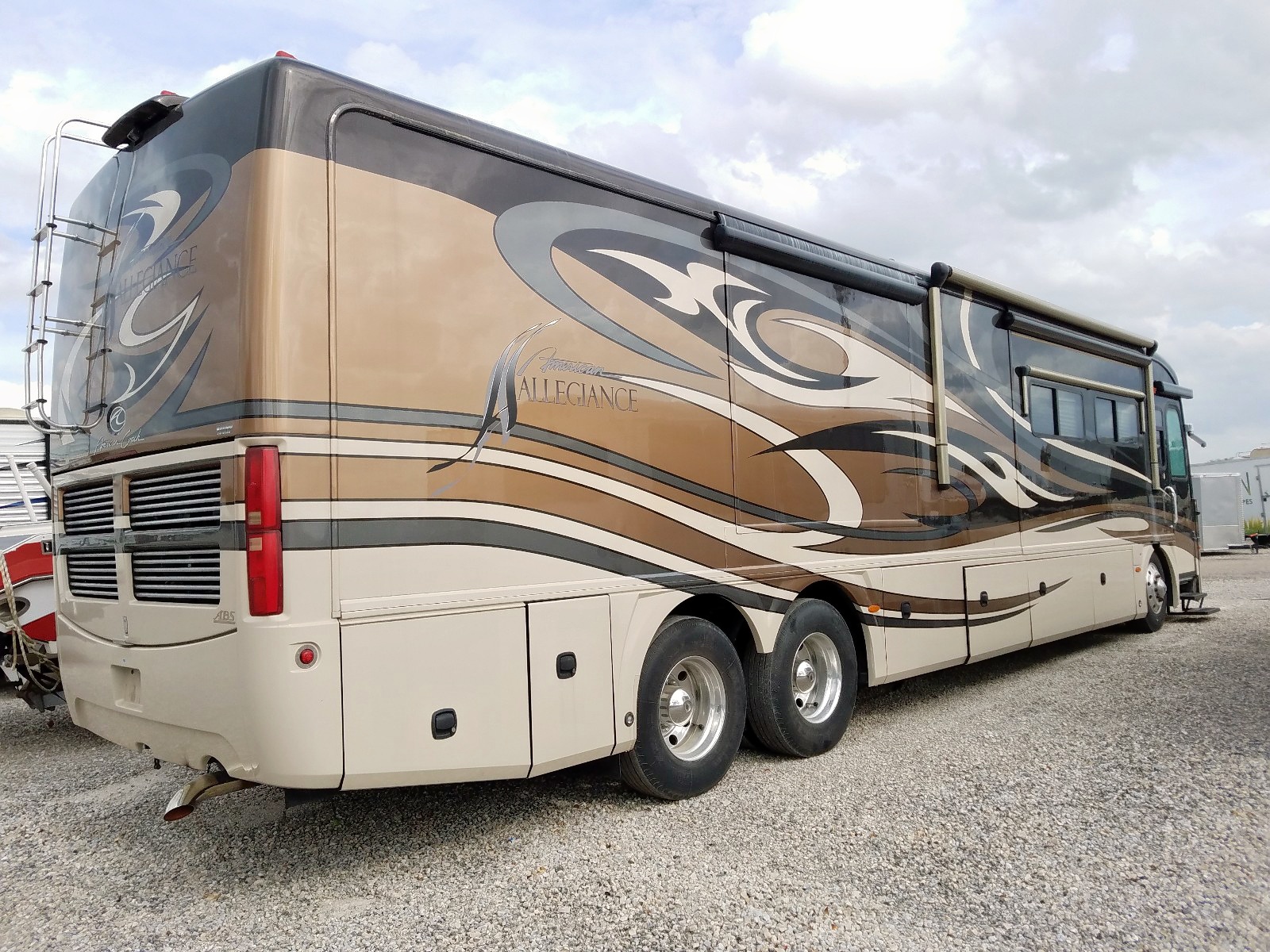 2009 Spartan Motors Motorhome 8.9L 6 in FL Orlando North