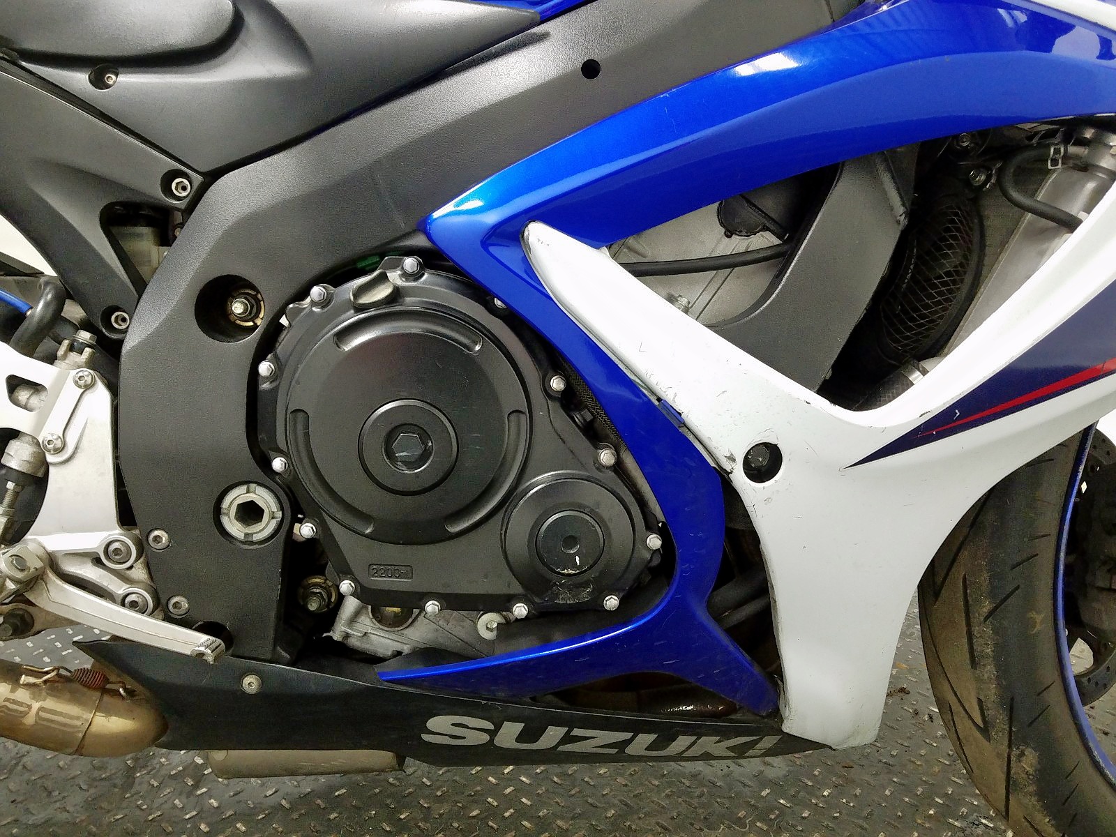 GSXR 600 РЅРµРѕРЅ