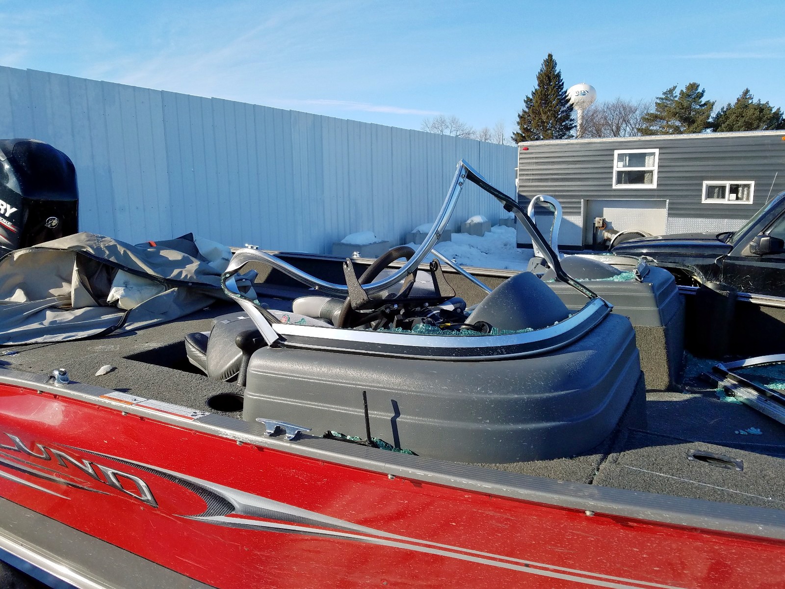 2011 Lund Boat for sale at Copart Avon, MN Lot 30445