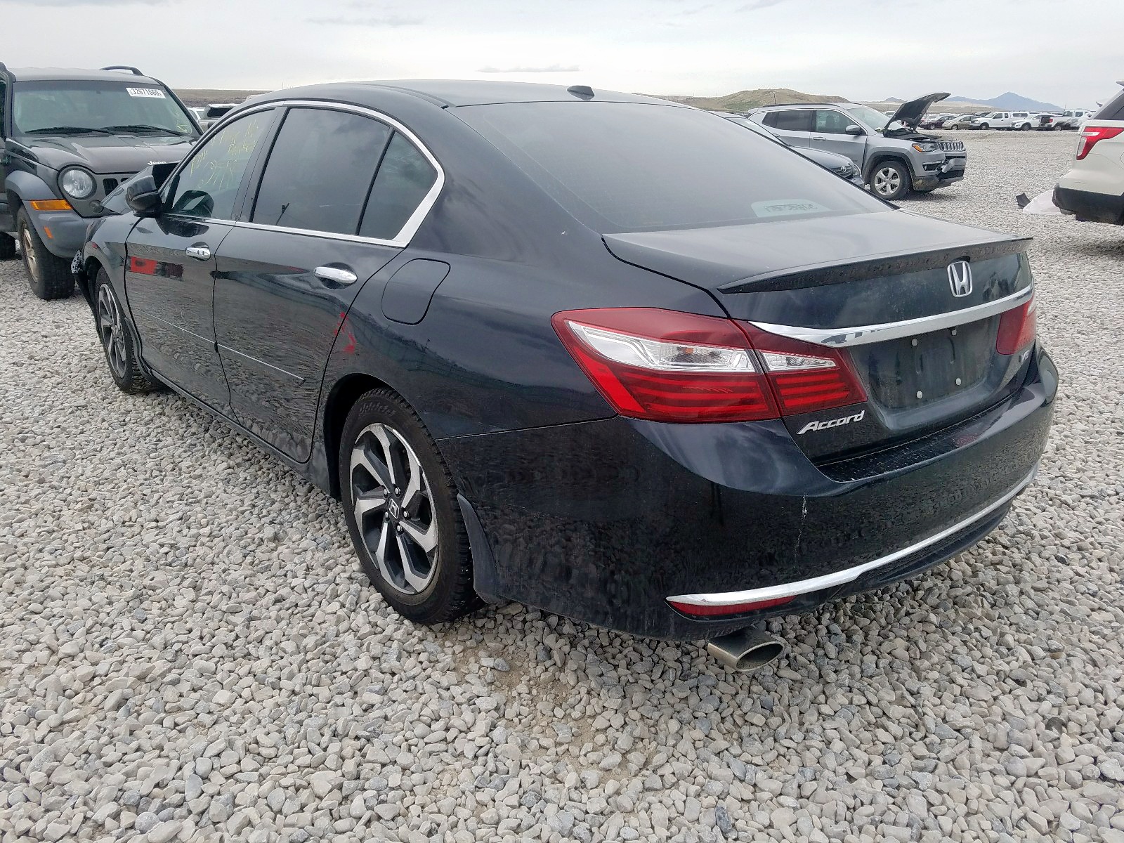 1HGCR3F81HA026499 HONDA ACCORD 2017