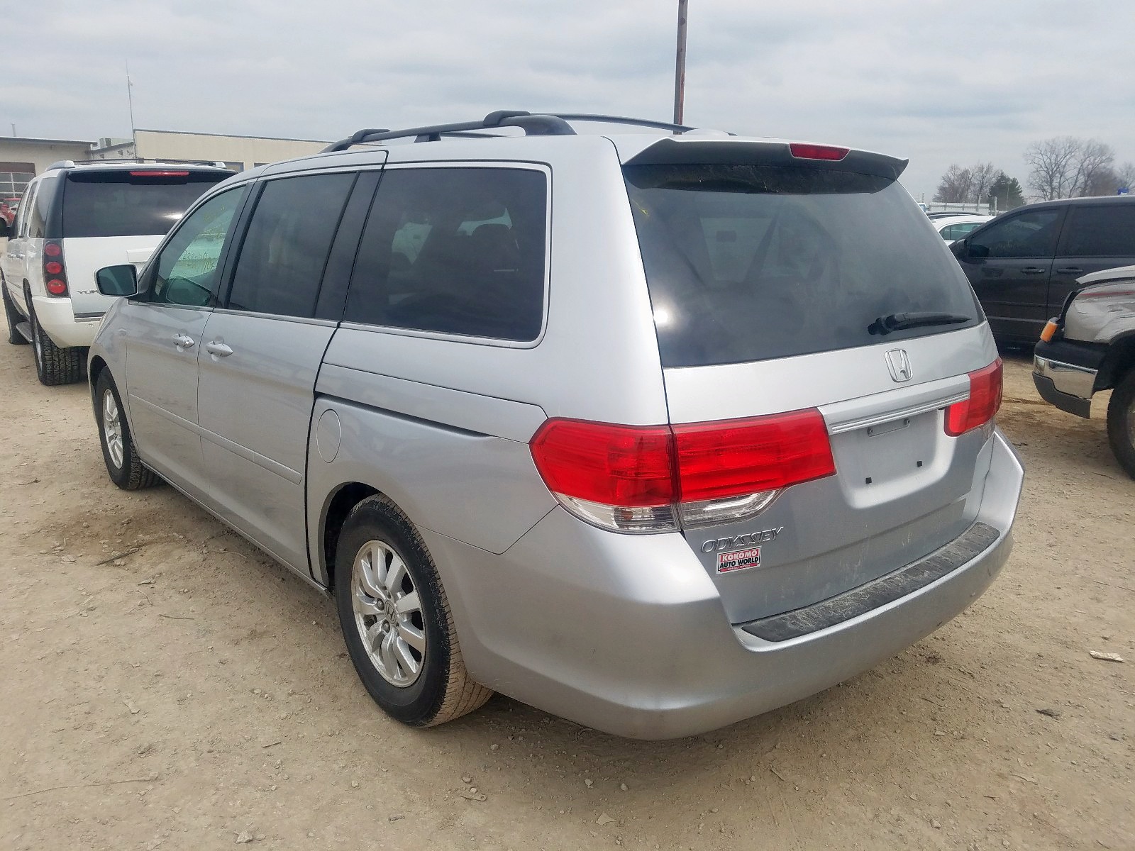 Salvage 2010 HONDA ODYSSEY for Auction