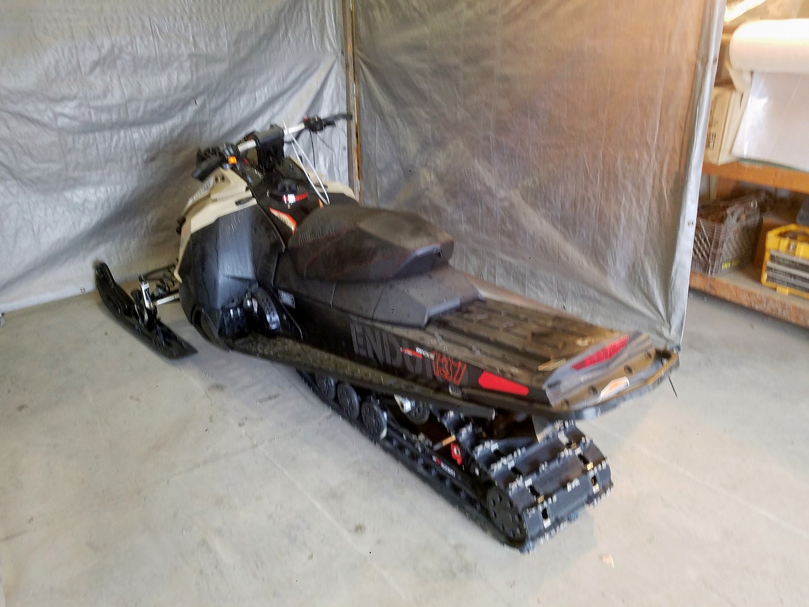 Salvage 2016 SKI DOO SNOWMOBILE for Auction