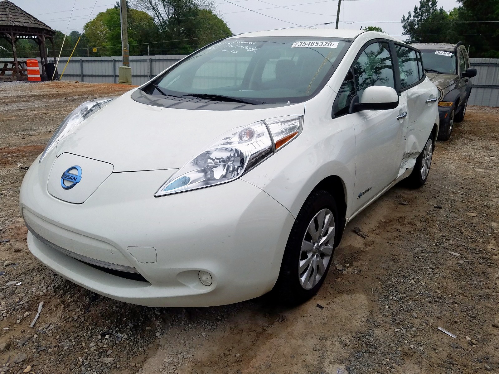 Nissan leaf s