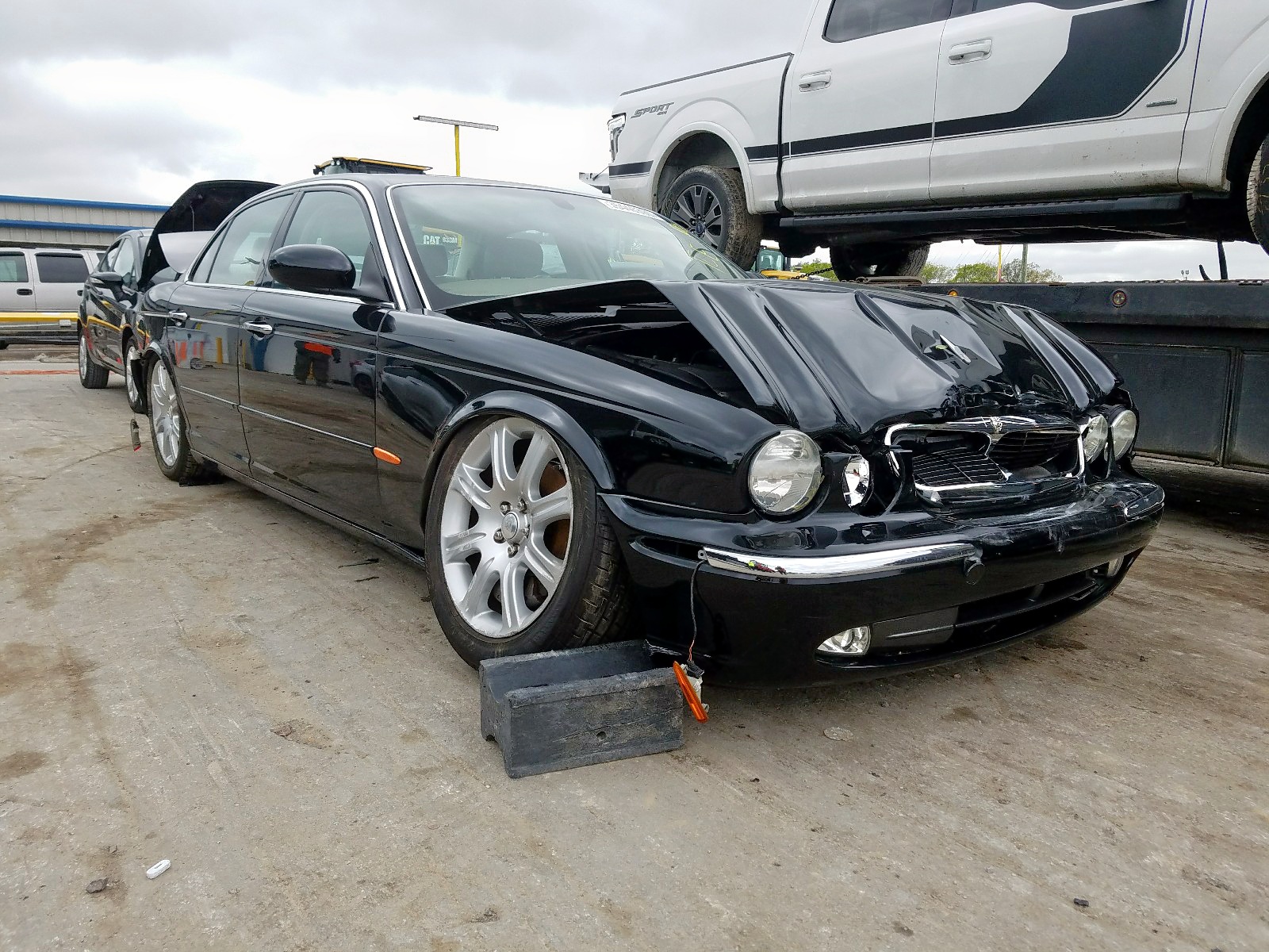 2004 JAGUAR XJ8 for Sale TN NASHVILLE Fri. May 22